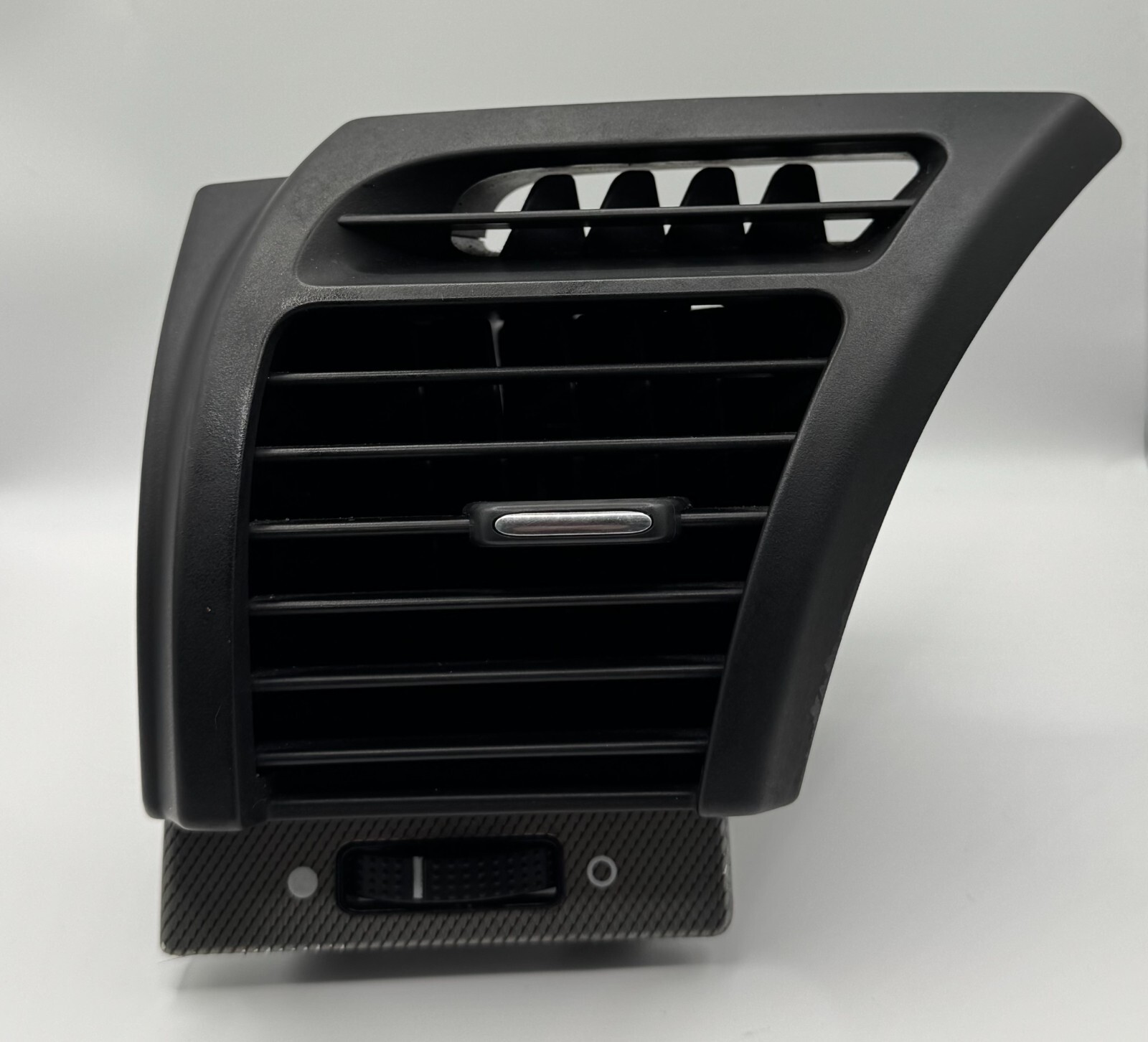 OEM 2004-2008 Acura TL Driver Door Side Air Vent 77620-SEP-A010-M1 Broken Clip OEM 2004-2008 Acura TL Driver Door Side Air Vent 77620-SEP-A010-M1 Broken Clip
