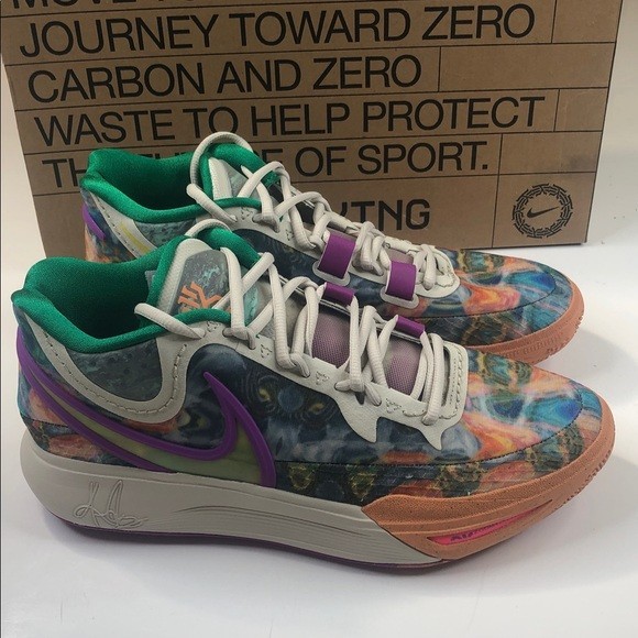 NWB Nike Kyrie 8 Sneakers Men’s 10.5 Circle Of Life Orange Green NEW DQ3840-001
