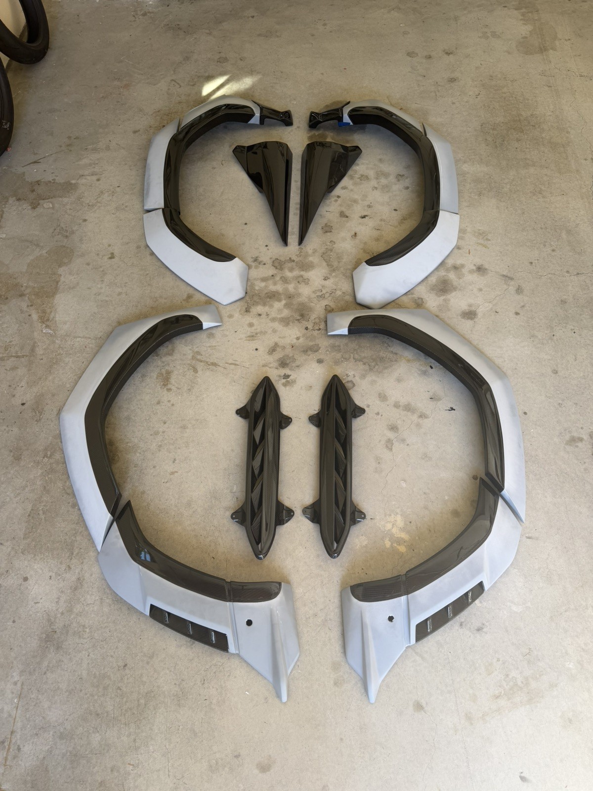 Vision 2.0 1016 industries Lamborghini urus kit 