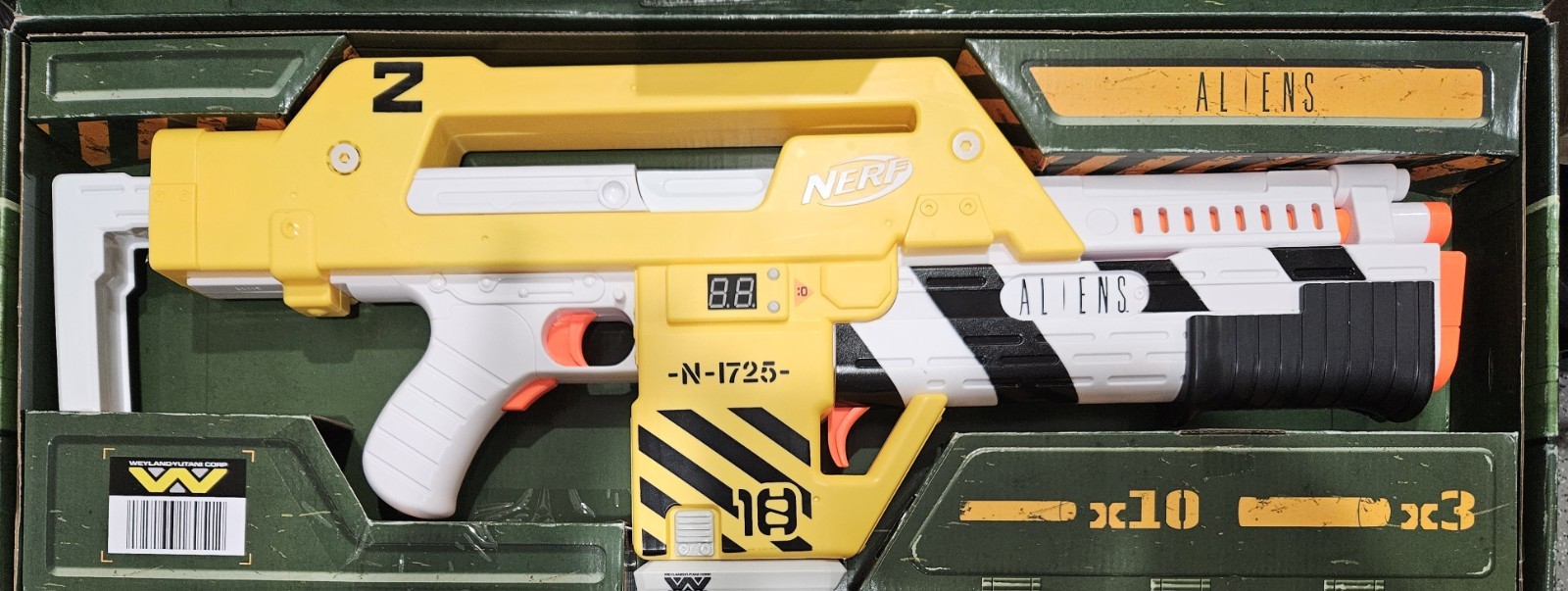 Hasbro Nerf Aliens LMTD M41-A Pulse Blaster Toy - F5729 Hasbro Nerf Aliens LMTD M41-A Pulse Blaster Toy - F5729