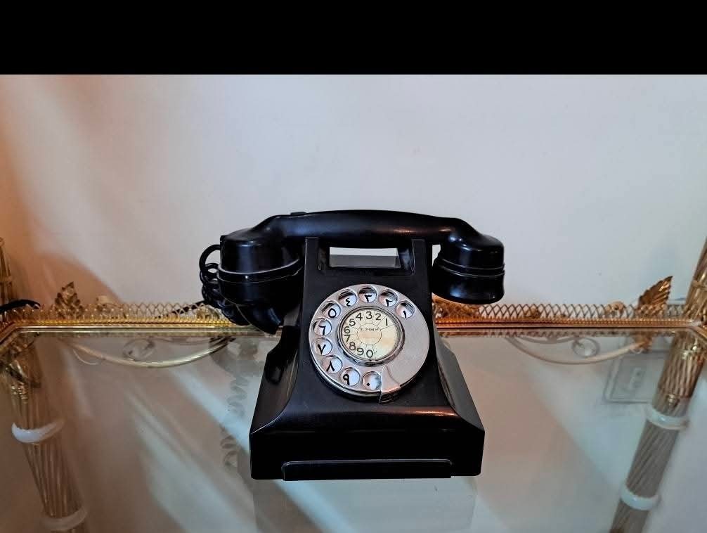 Rare Vintage GPO 332 Bakelite Phone – TMC UK Arabic Dial – Mi. East Export 1940s Rare Vintage GPO 332 Bakelite Phone – TMC UK Arabic Dial – Mi. East Export 1940s