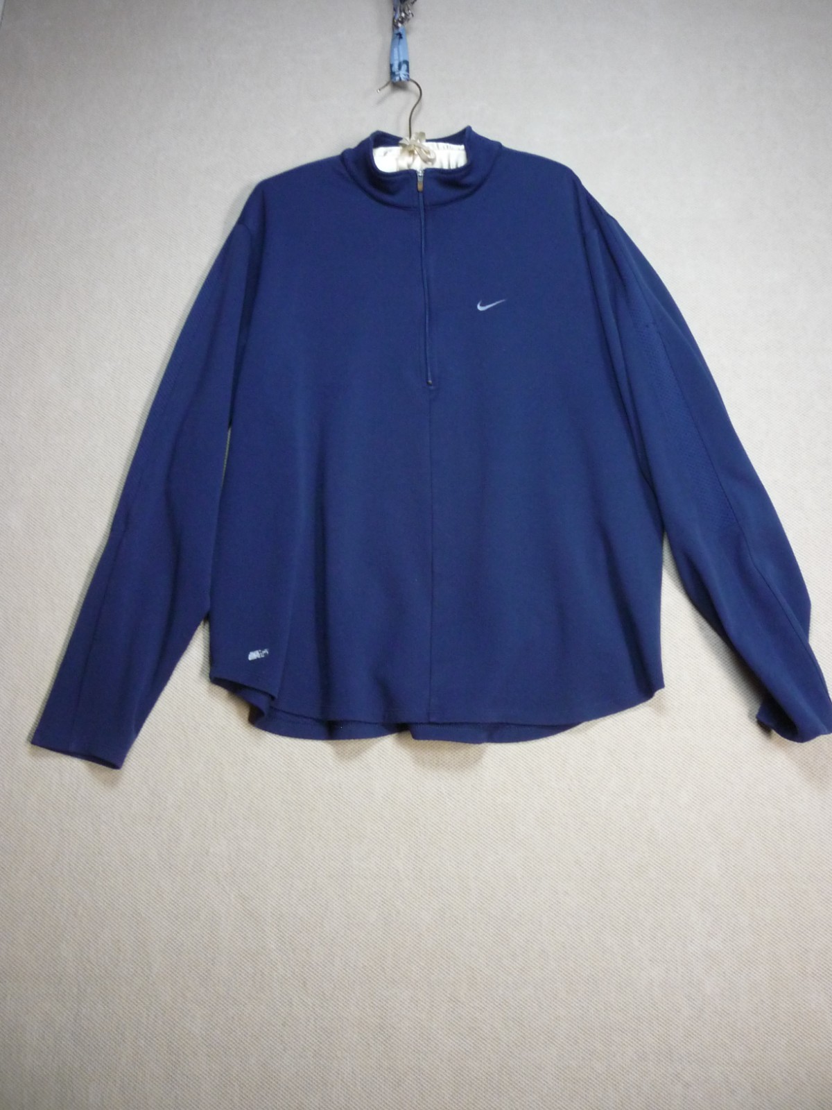 Nike Dri-FIT Men\'s Large Navy Blue 1/4 Zip Performance Golf Pullover