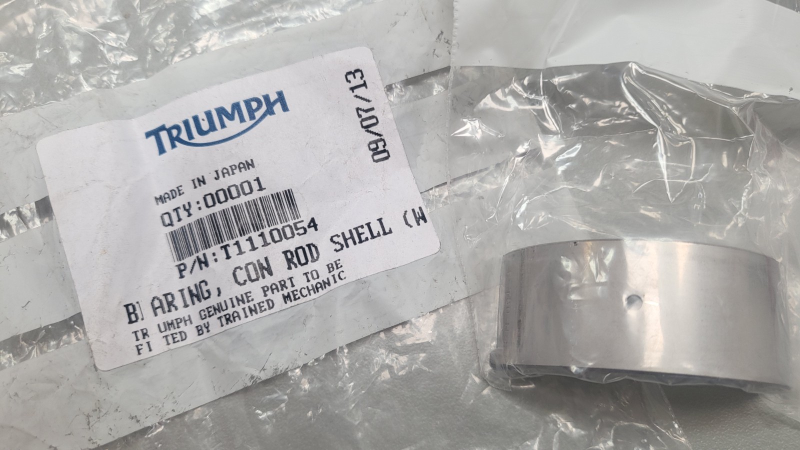 Genuine Triumph T1110054 Con Rod Bearing Shell, White Genuine Triumph T1110054 Con Rod Bearing Shell, White