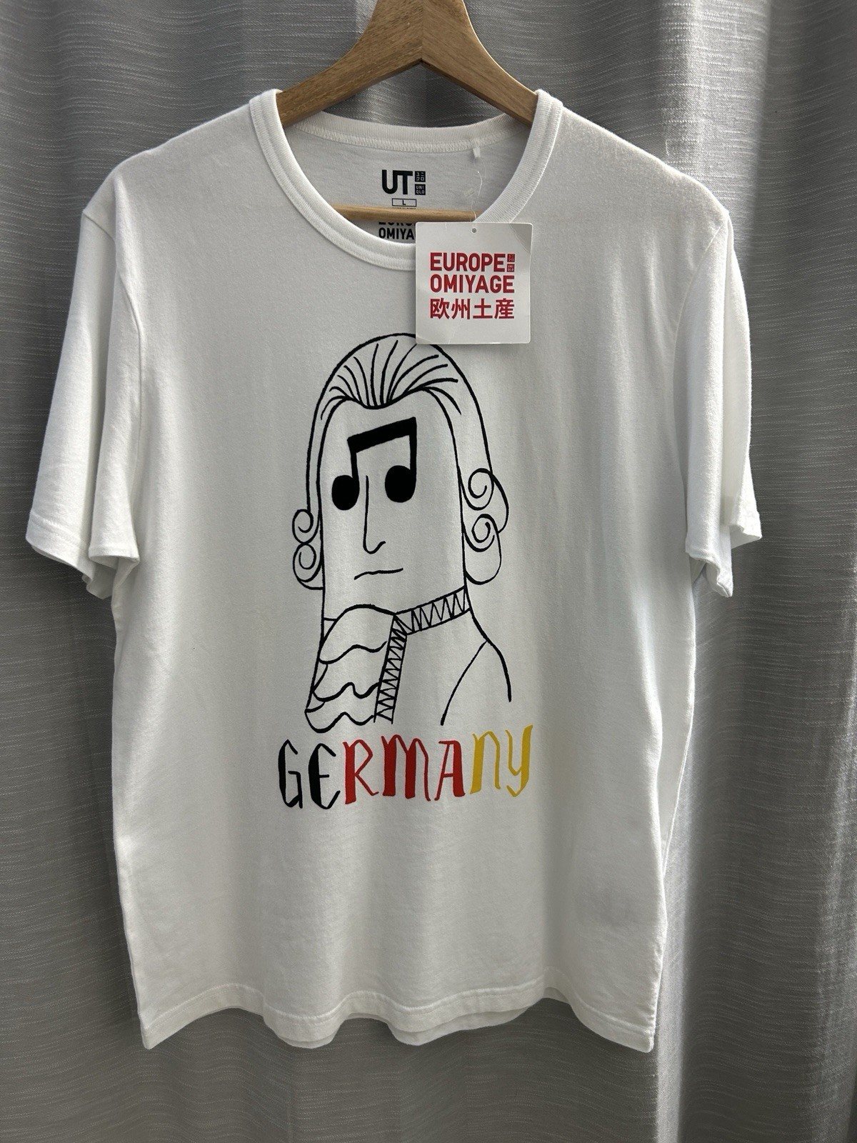 Uniqlo Germany Europe Omiyage T-Shirt  Bach Music Graphic Exclusive NWT  Large L