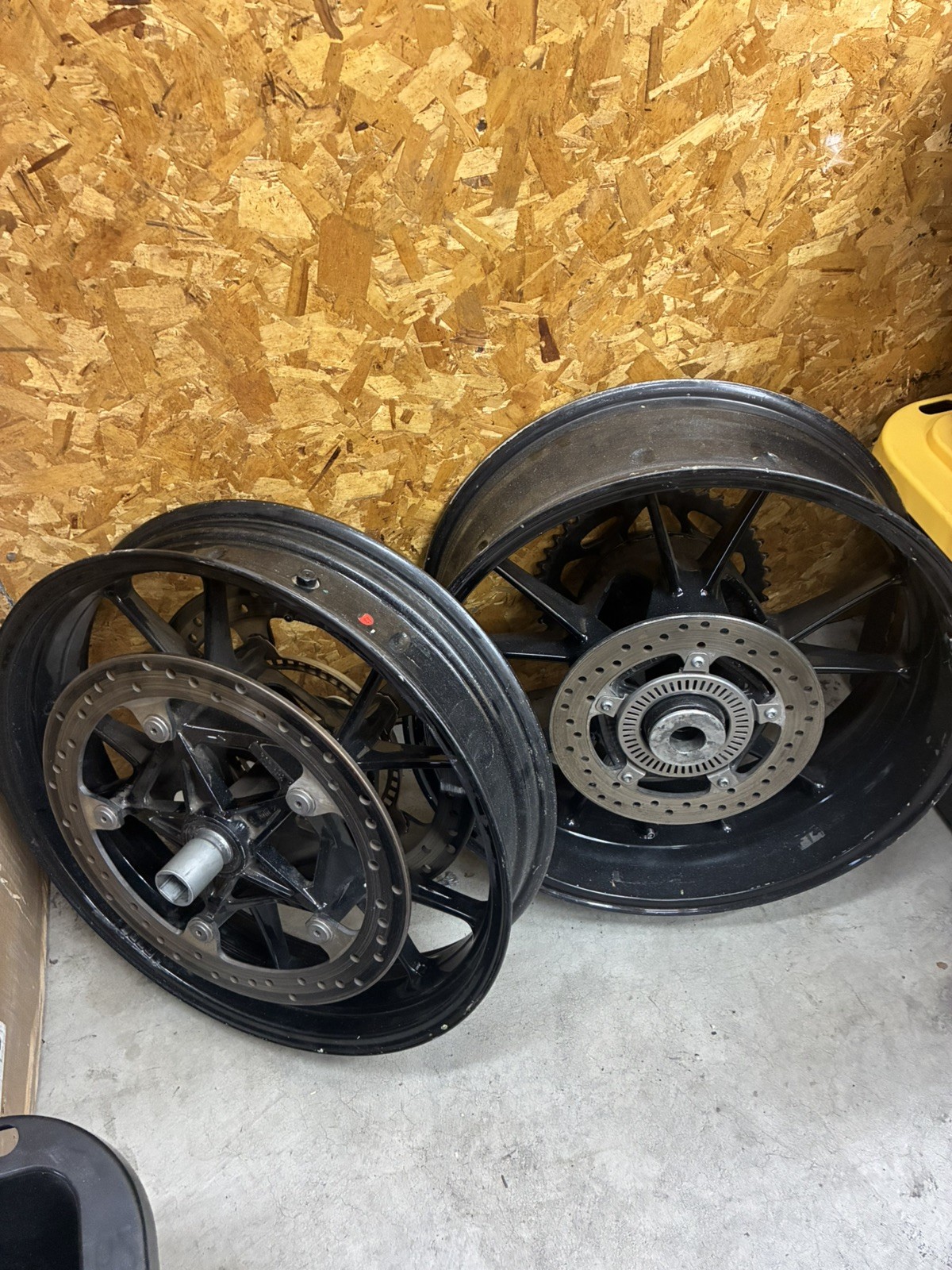 2010-2019 BMW S1000rr Front And Rear Wheels 2010-2019 BMW S1000rr Front And Rear Wheels