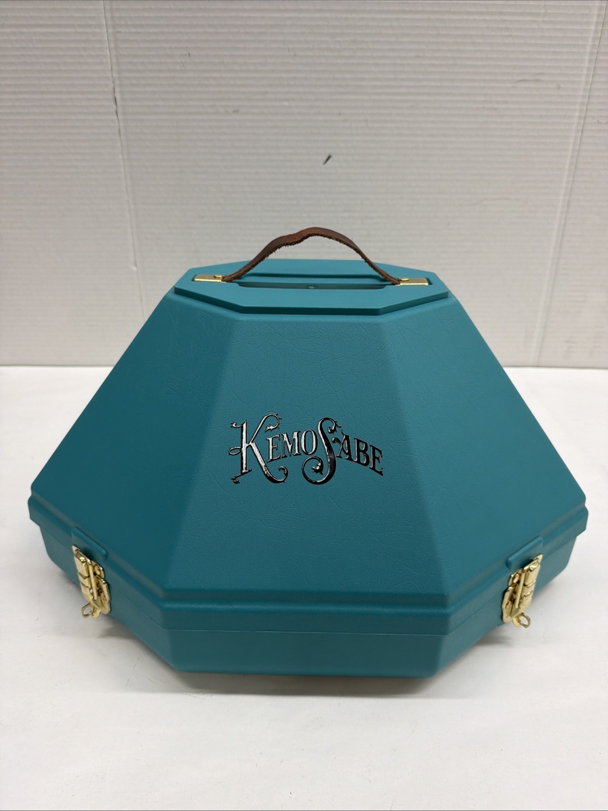 Kemo Sabre Hat Carrier Turquoise New