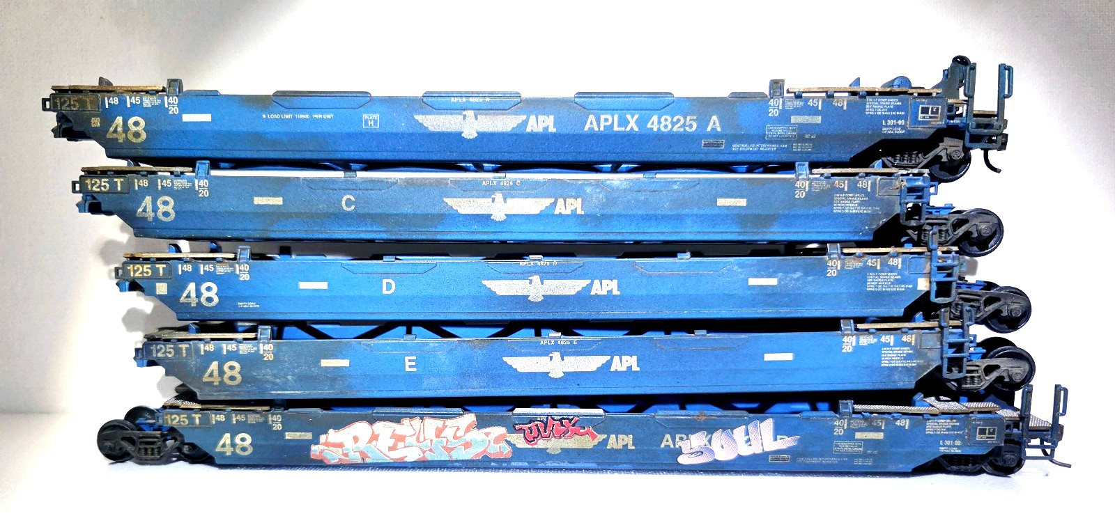 HO Athearn 5924 APL Blue 4825 Gunderson Maxi III Well Car Weathered &Decaled HO Athearn 5924 APL Blue 4825 Gunderson Maxi III Well Car Weathered &Decaled
