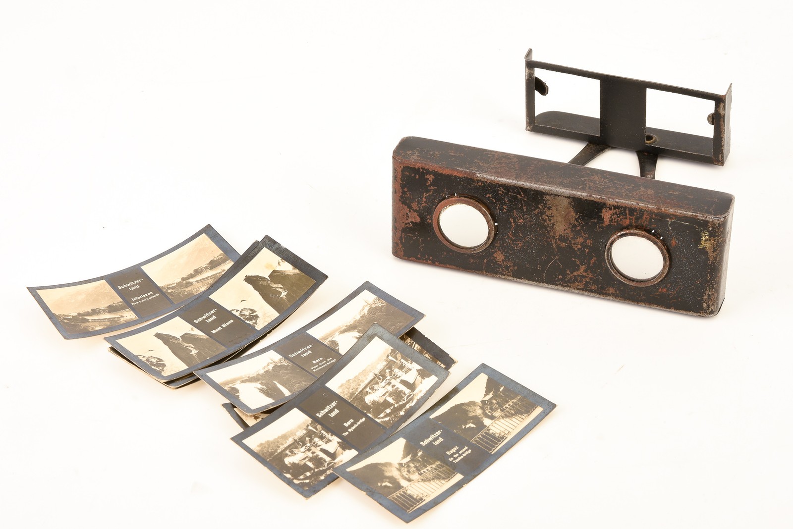 Antique All Metal Folding Pocket 3x7cm Stereo Viewer with 8 Cards V22