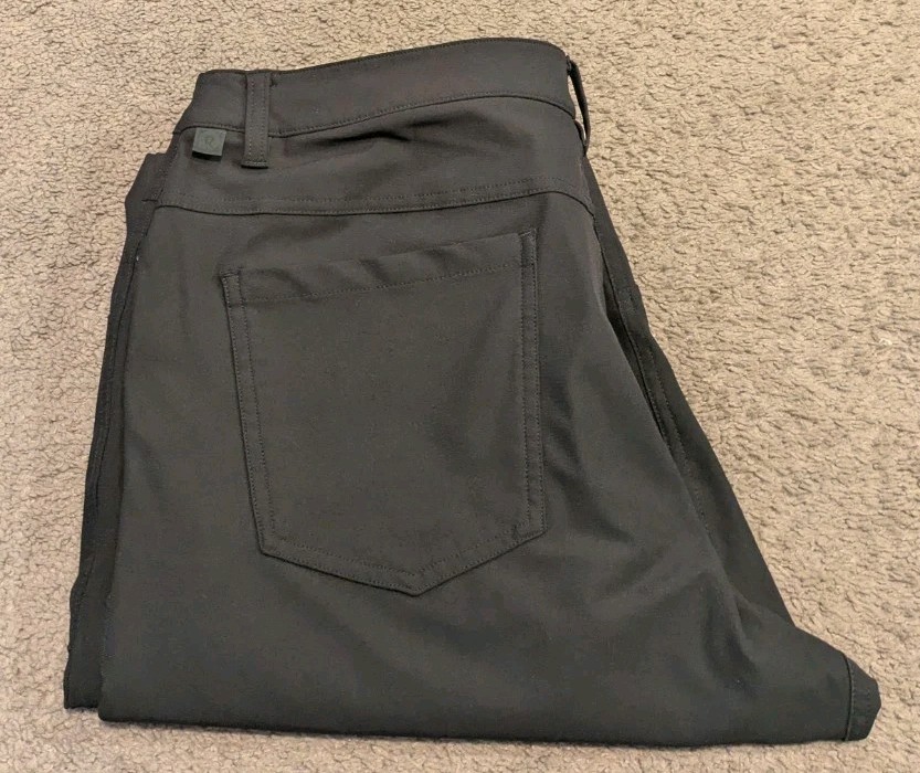  Lululemon ABC Classic Black Pants Men\'s 34x32