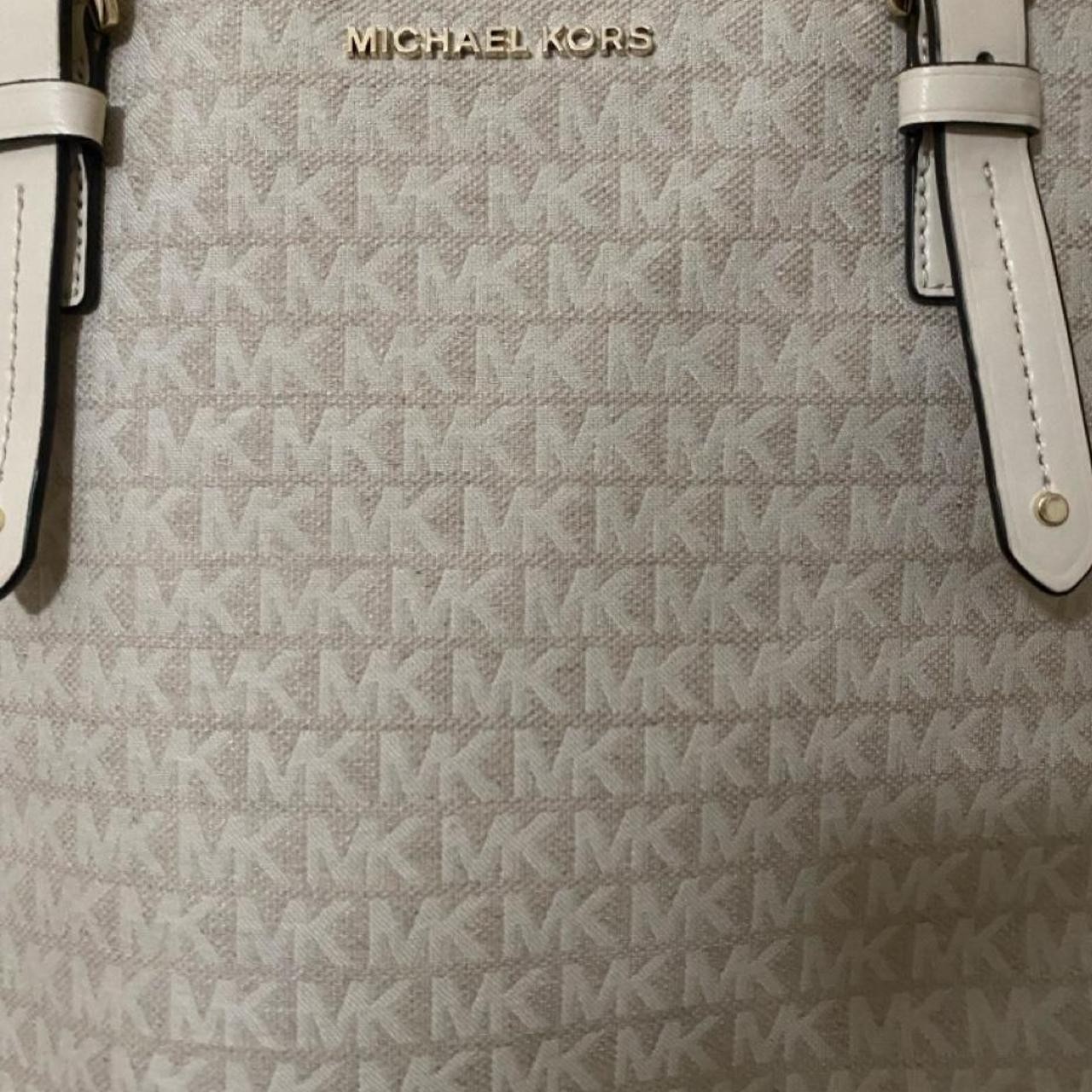 Michael Kors White Signature MK Tote Bag Michael Kors White Signature MK Tote Bag