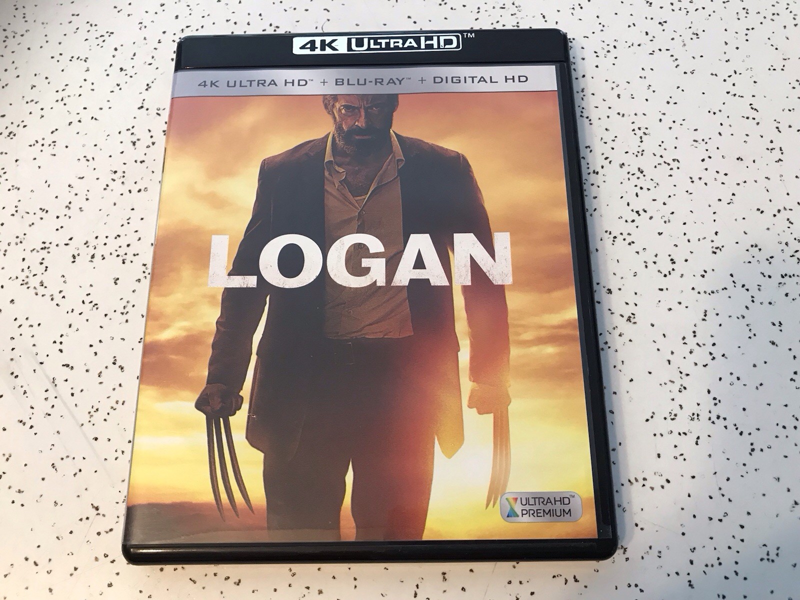 Logan 2017 4K UHD + BLU-RAY + SLIPCOVER + DIGITAL  BLACK & WHITE  VG+ Condition