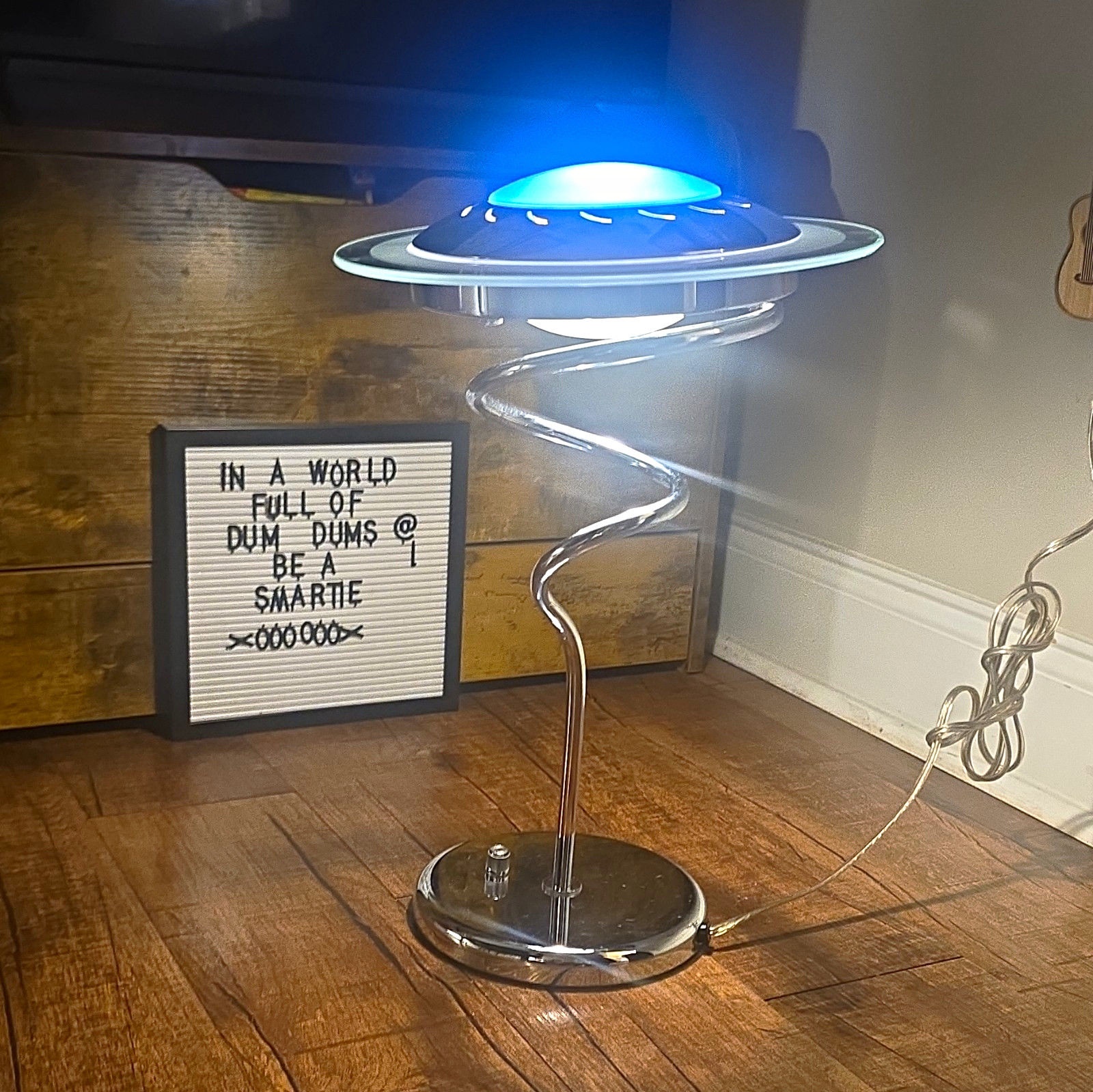 Rare Vintage Post-Modern UFO Lamp
