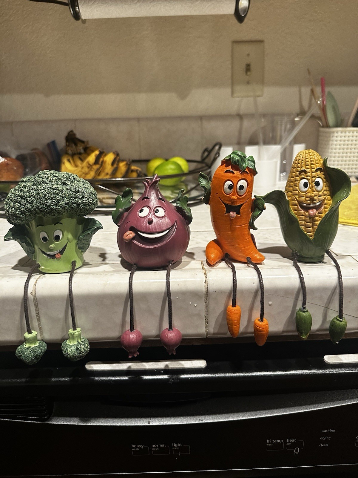 4pc Vintage Anthropomorphic Vegetable Shelf Sitters Whimsical Decor