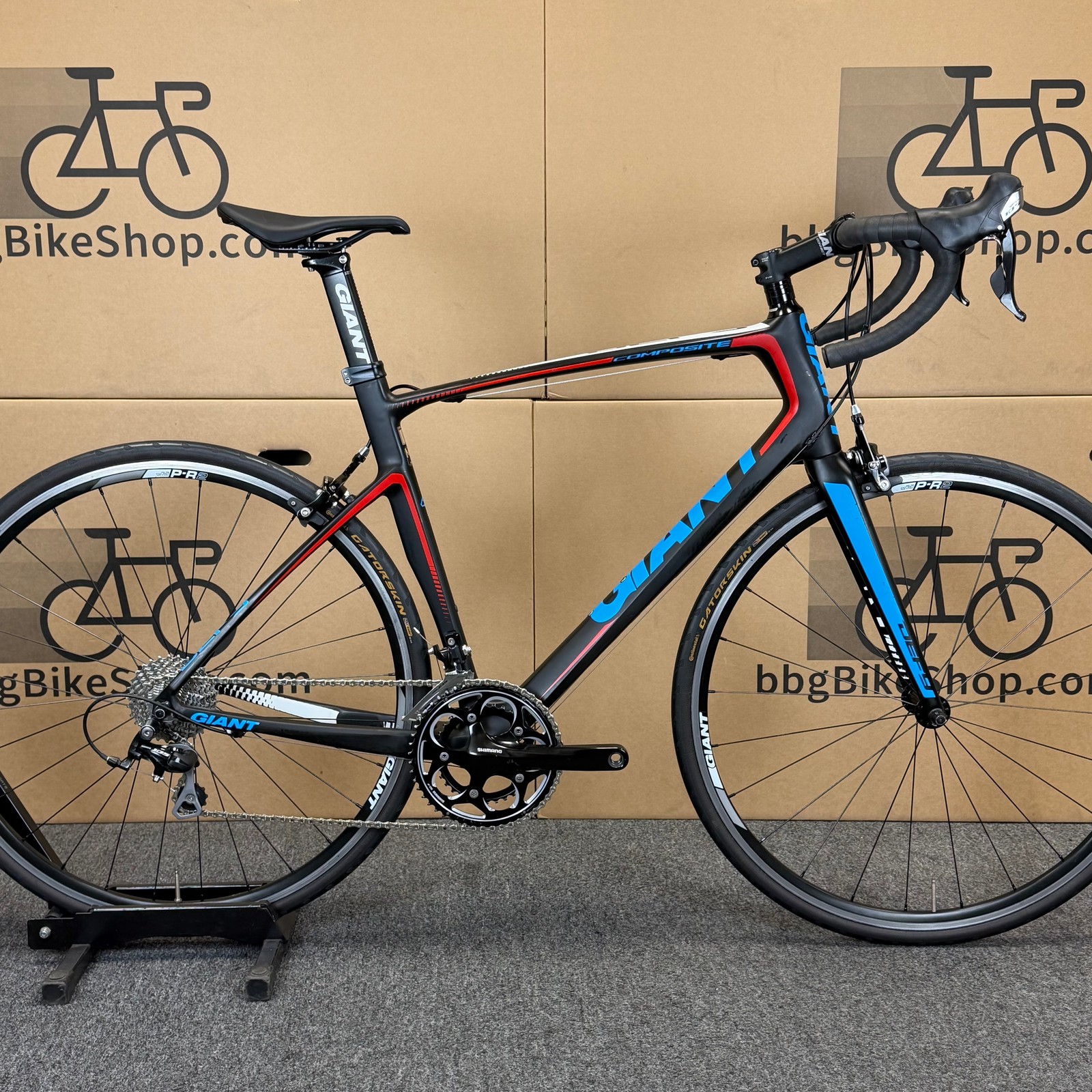 Used Giant Defy, Carbon Fiber Road Bike-2014, Medium / Large 56cm Used Giant Defy, Carbon Fiber Road Bike-2014, Medium / Large 56cm