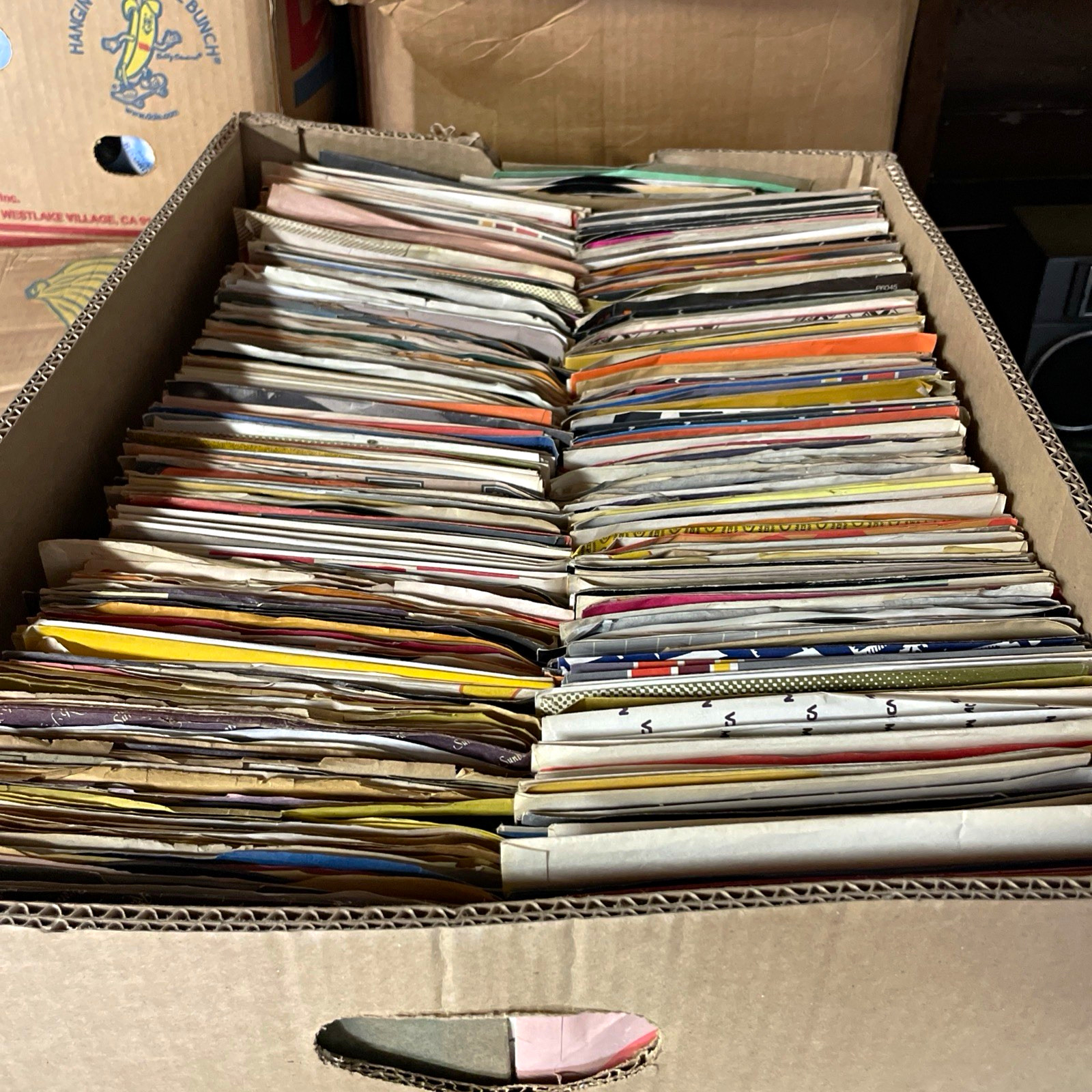 100 individual 7” 45rpm mixed lot 1970s-80’s country