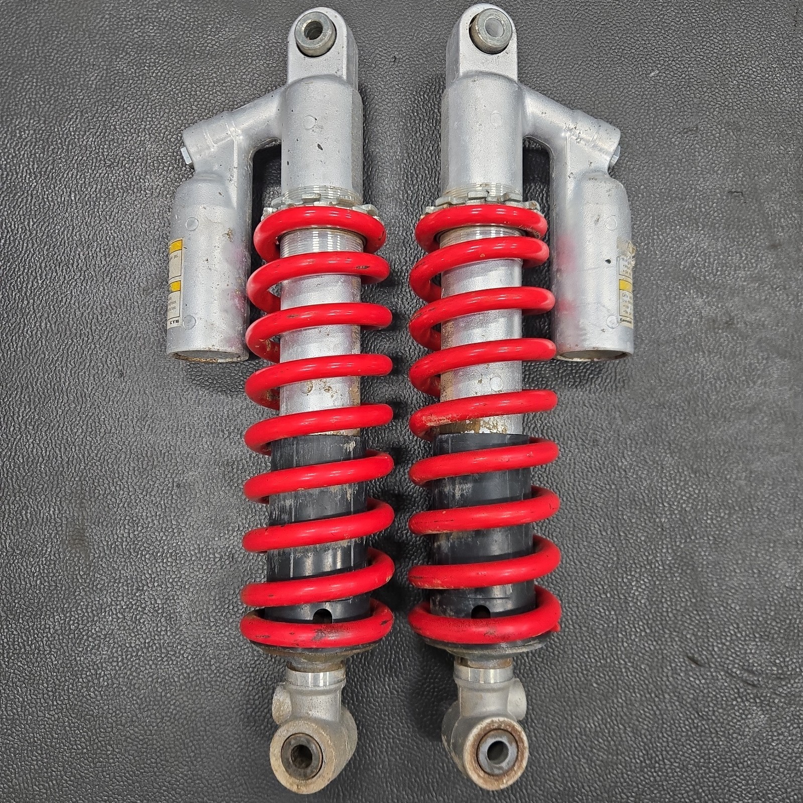 08-13 2008 Kawasaki Teryx 750 KRF750 OEM Rear Shock Absorber Set Pair 08-13 2008 Kawasaki Teryx 750 KRF750 OEM Rear Shock Absorber Set Pair