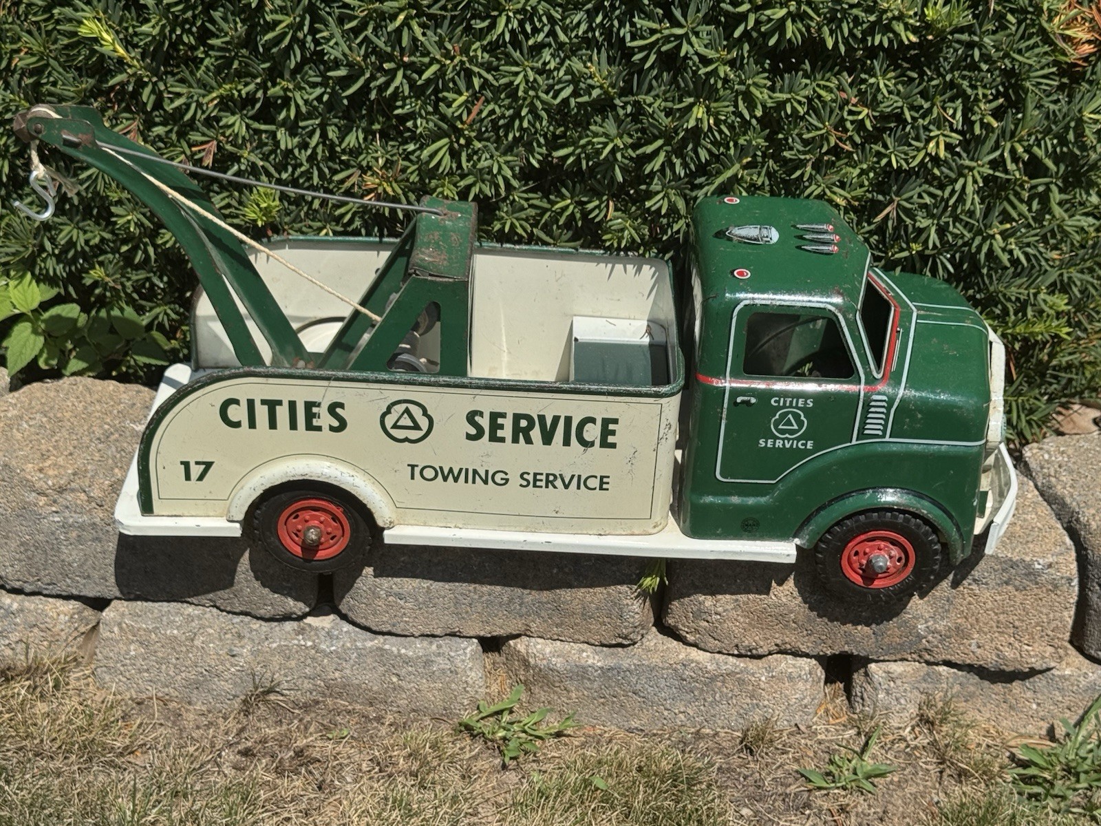 1950’s Marx Cities Services Tow Truck