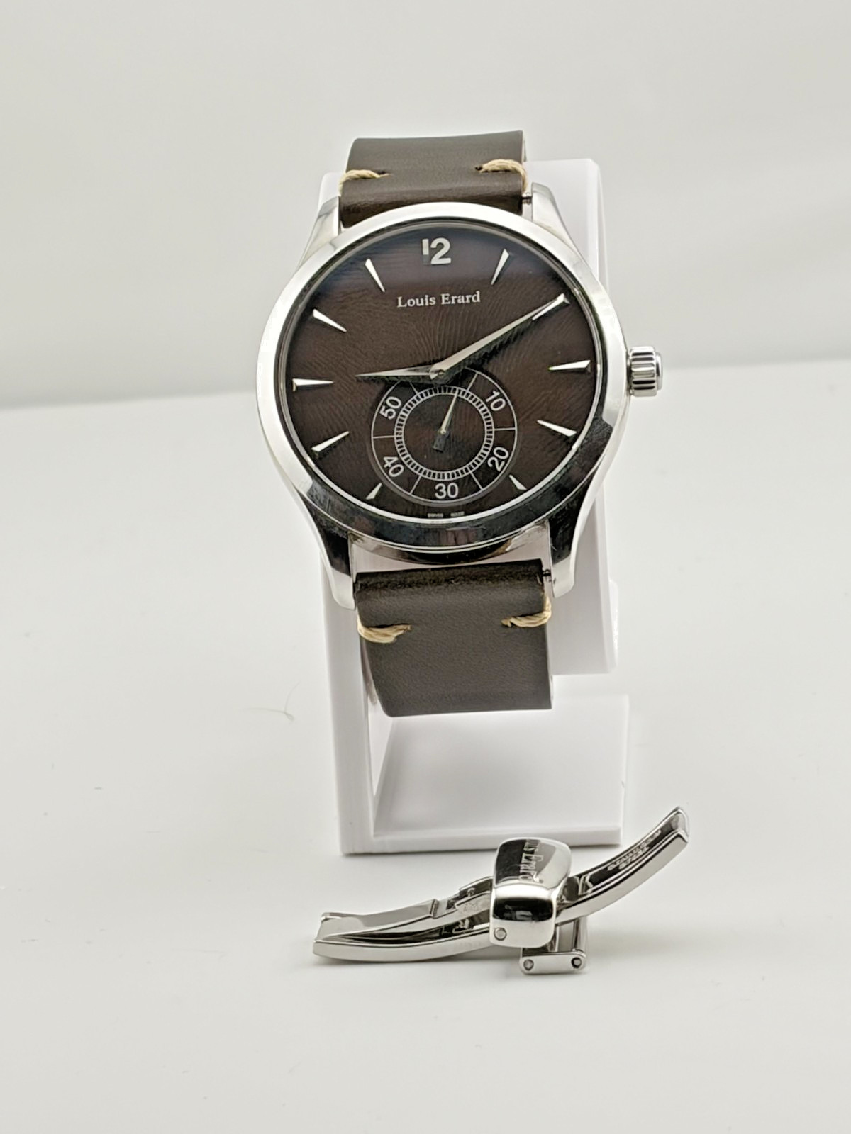 Louis Erard Model 207 40mm w/Small Second Manual Winding Swiss Made Watch Brown Louis Erard Model 207 40mm w/Small Second Manual Winding Swiss Made Watch Brown