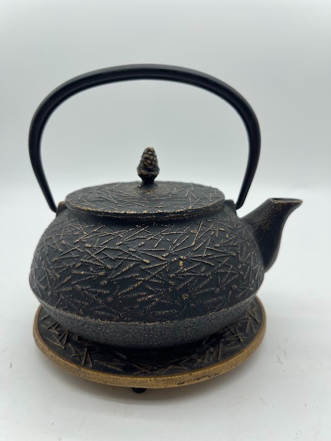 Antique Japenese Cast Iron Teapot with Pine Needle Design & Trivet