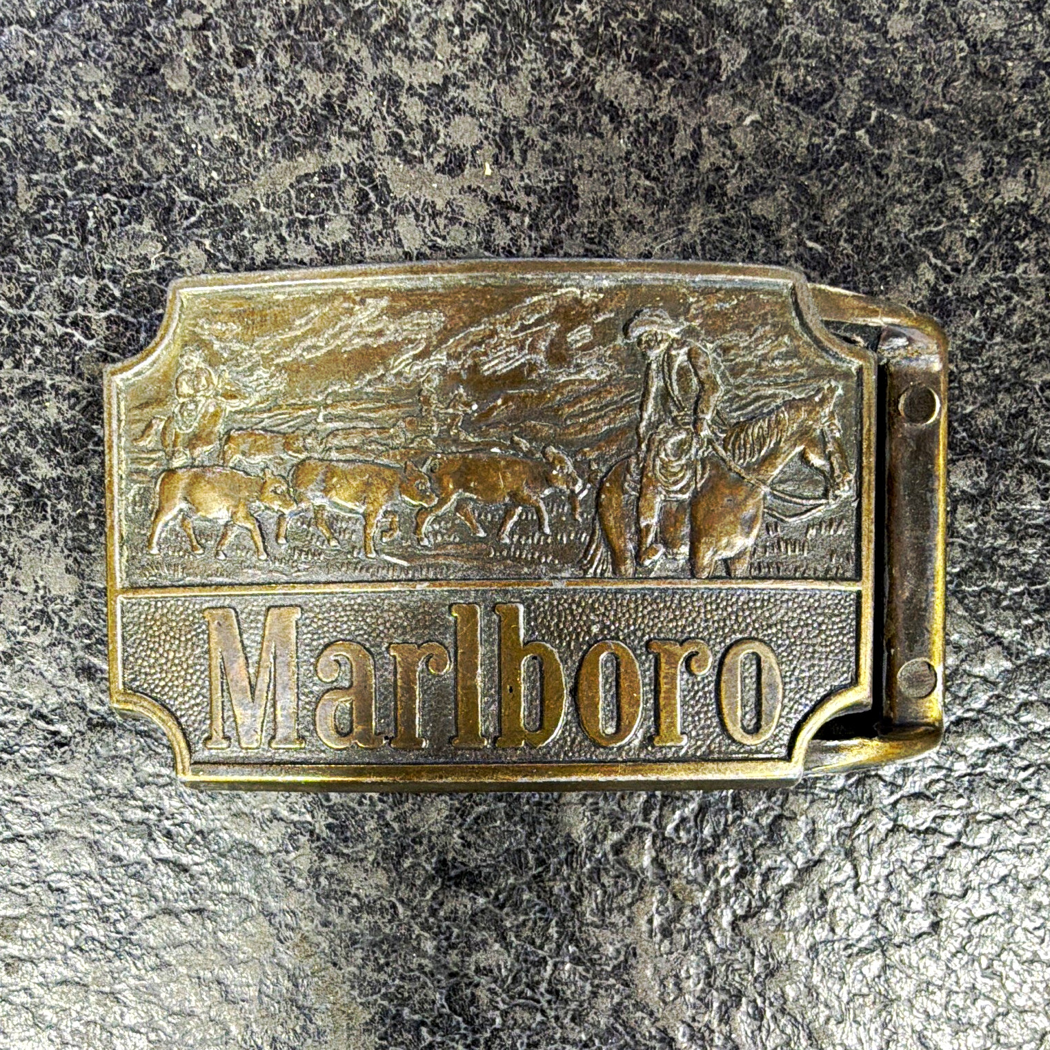 Marlboro Silver Tone Metal Belt Buckle Western Cowboy Horse Design Marlboro Silver Tone Metal Belt Buckle Western Cowboy Horse Design