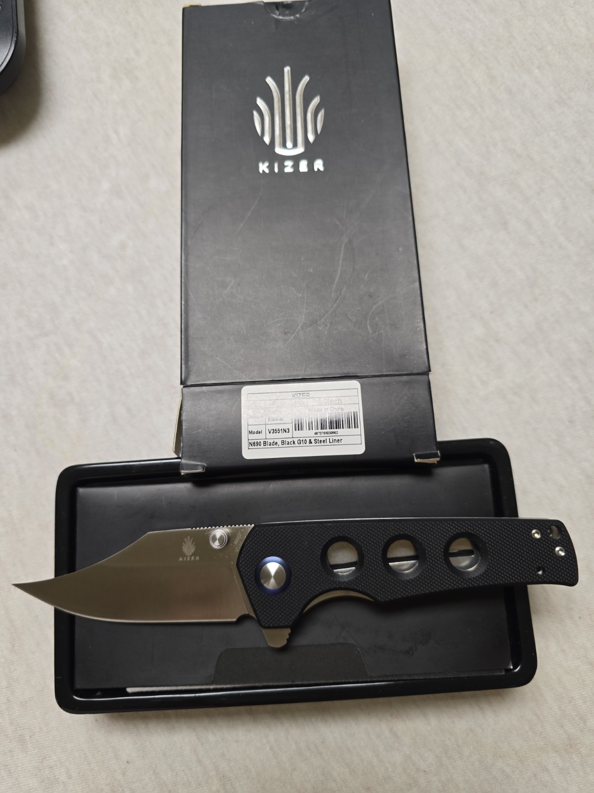 Kizer Junges N690 Steel Flipper  Black G10 V3551N3 Discontinued RARE COLLECTIBLE