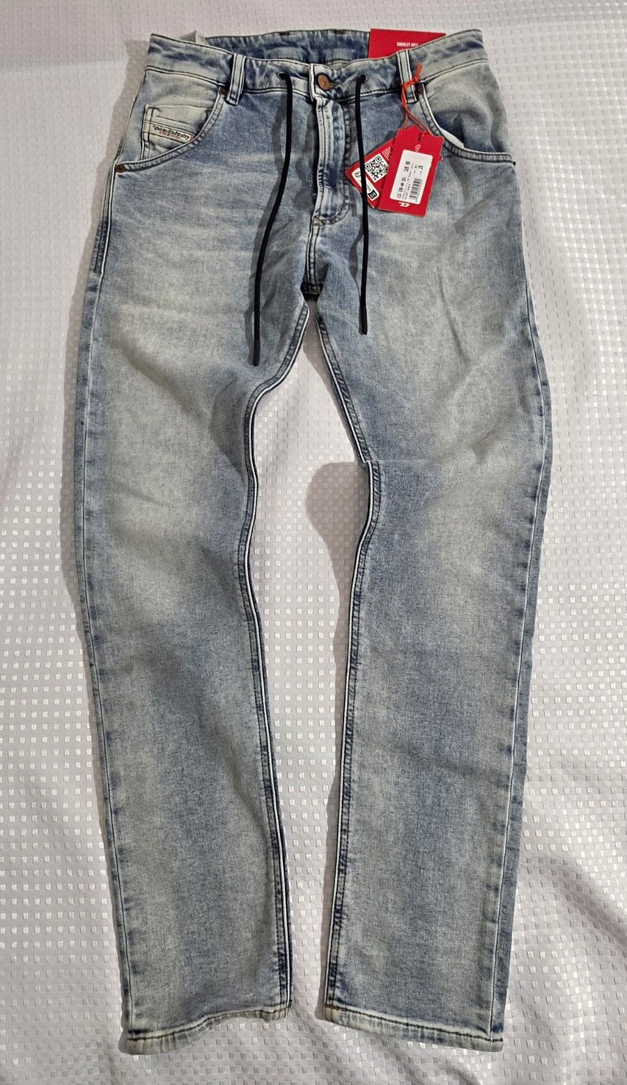 Diesel Men’s Slim Fit Light Wash Blue Stretch Denim Jeans Tapered Drawstring Diesel Men’s Slim Fit Light Wash Blue Stretch Denim Jeans Tapered Drawstring