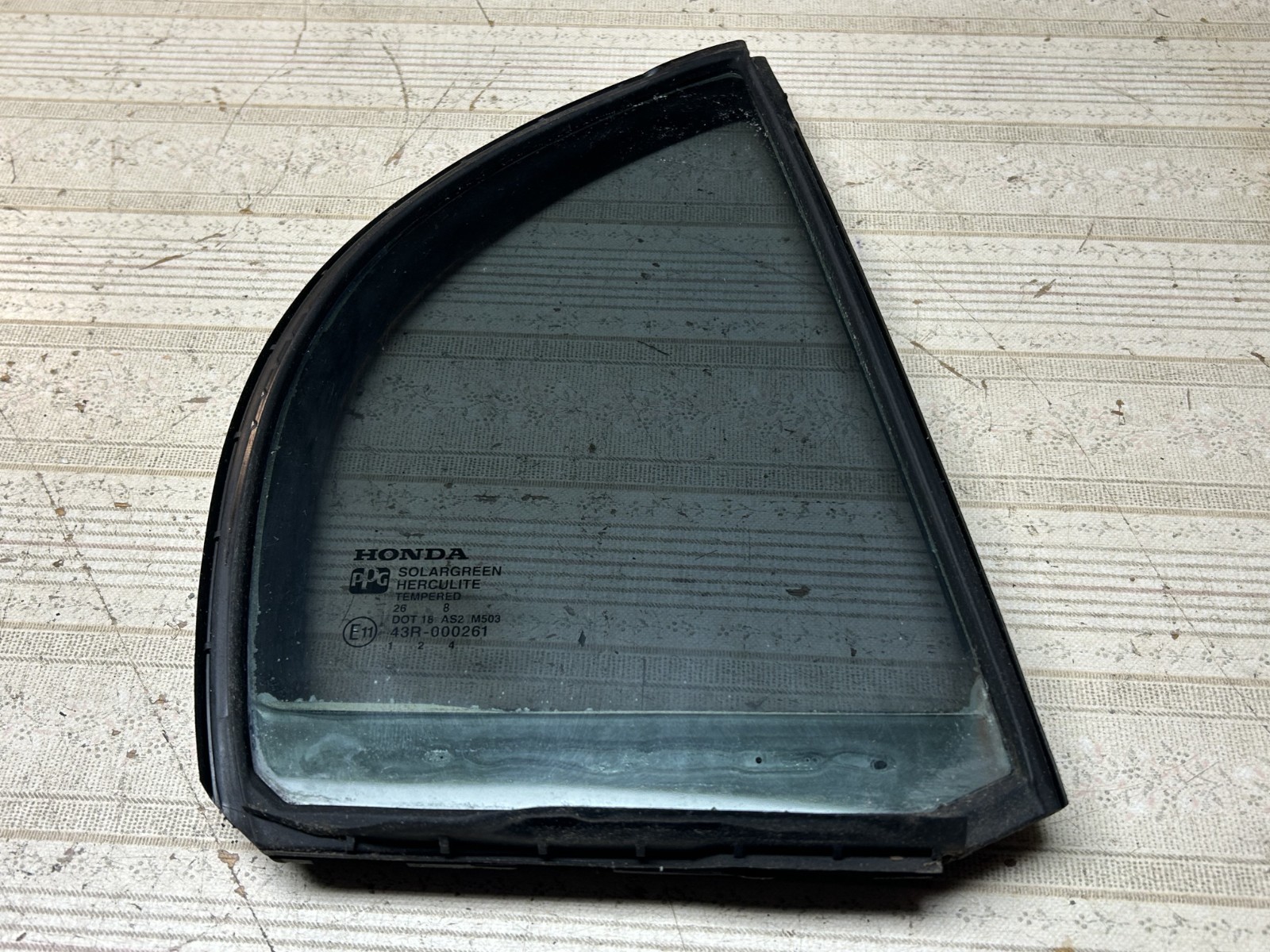 2006-2011 Honda Civic SEDAN Right Rear Door Vent Quarter Window Glass OEM Used 2006-2011 Honda Civic SEDAN Right Rear Door Vent Quarter Window Glass OEM Used