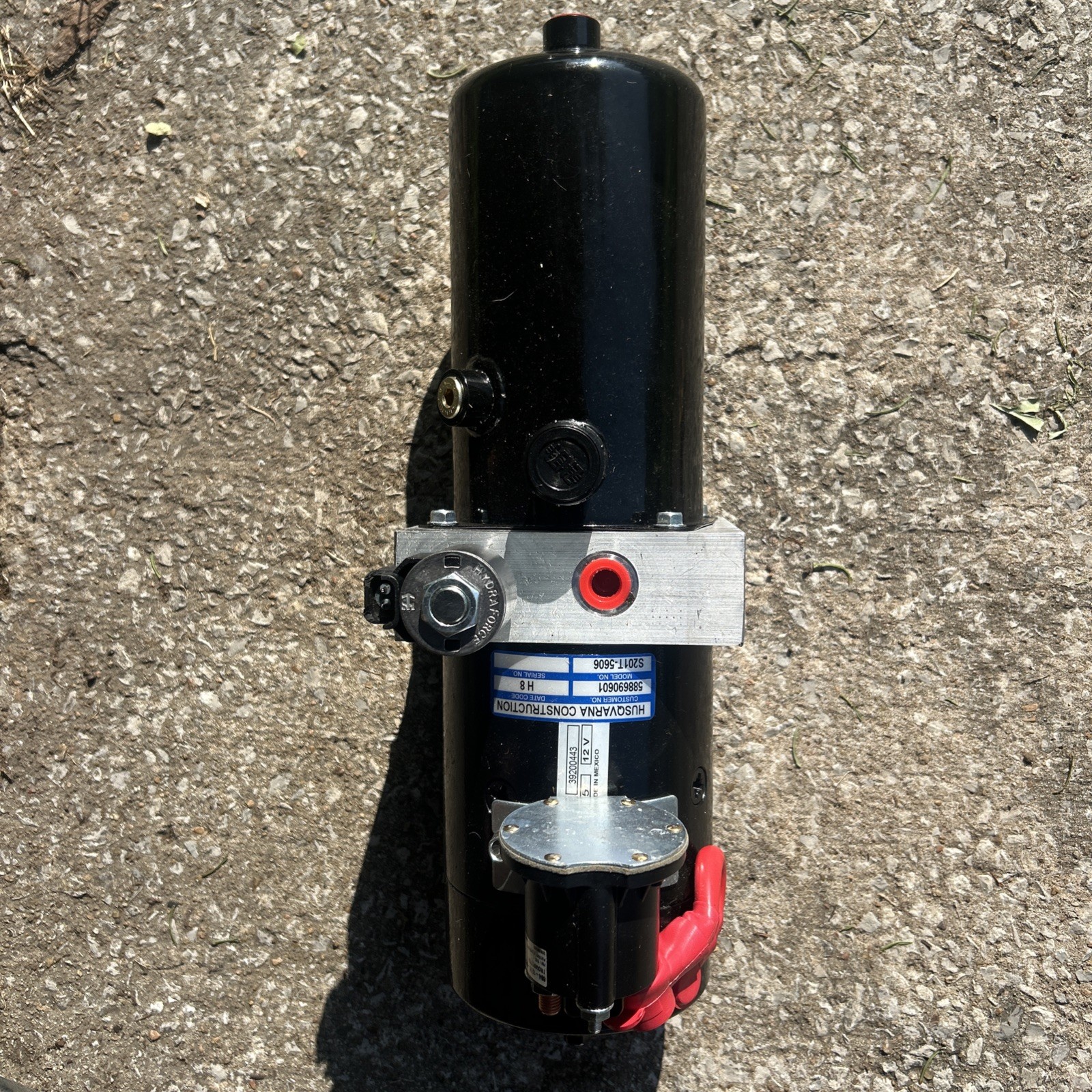 HUSQVARNA 588690601 HYDRAULIC PUMP ELECTRIC LIFT 12V DC Slight Damage HUSQVARNA 588690601 HYDRAULIC PUMP ELECTRIC LIFT 12V DC Slight Damage