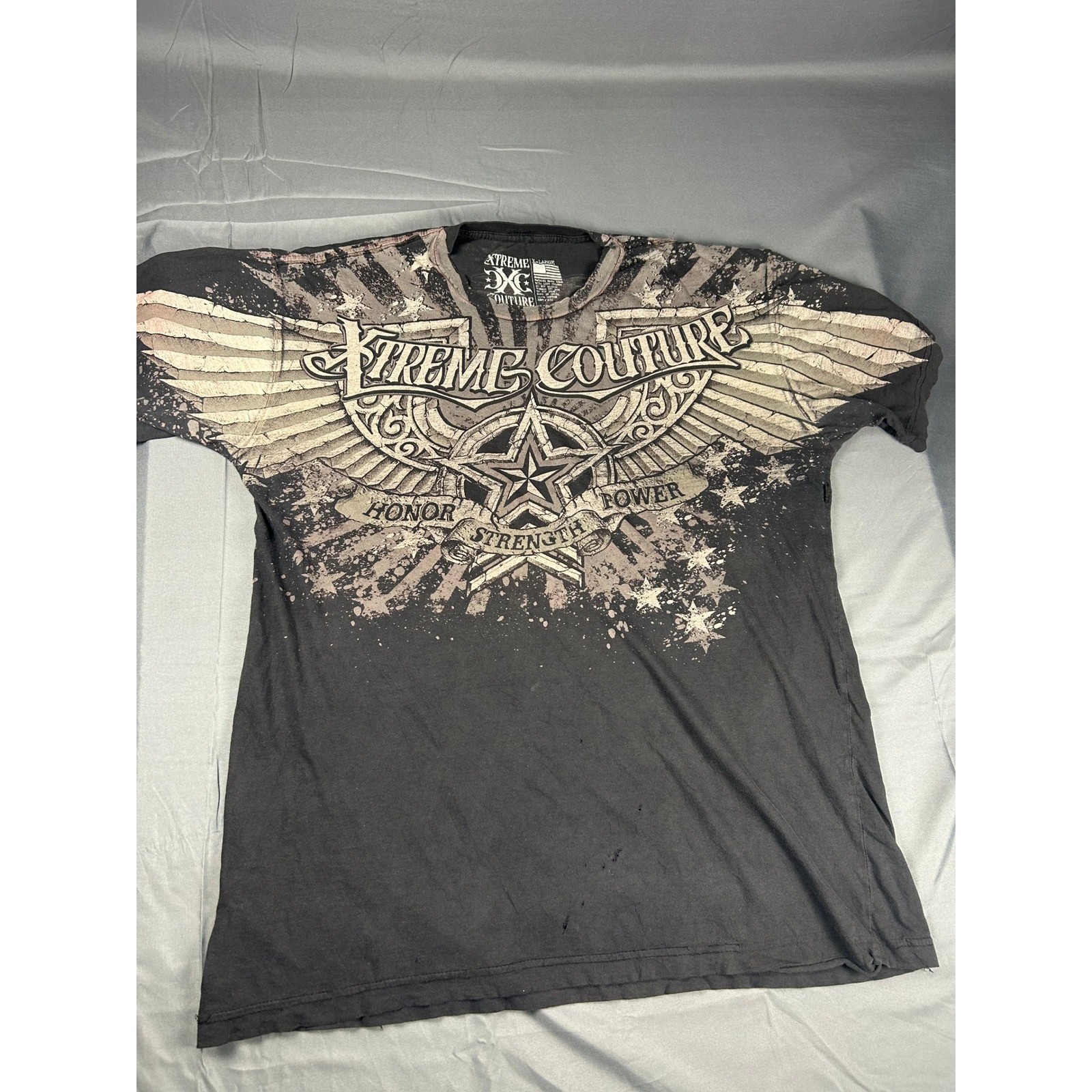 Xtreme Couture Mens XL Graphic T-Shirt Black MMA Honor Strength Power Distressed