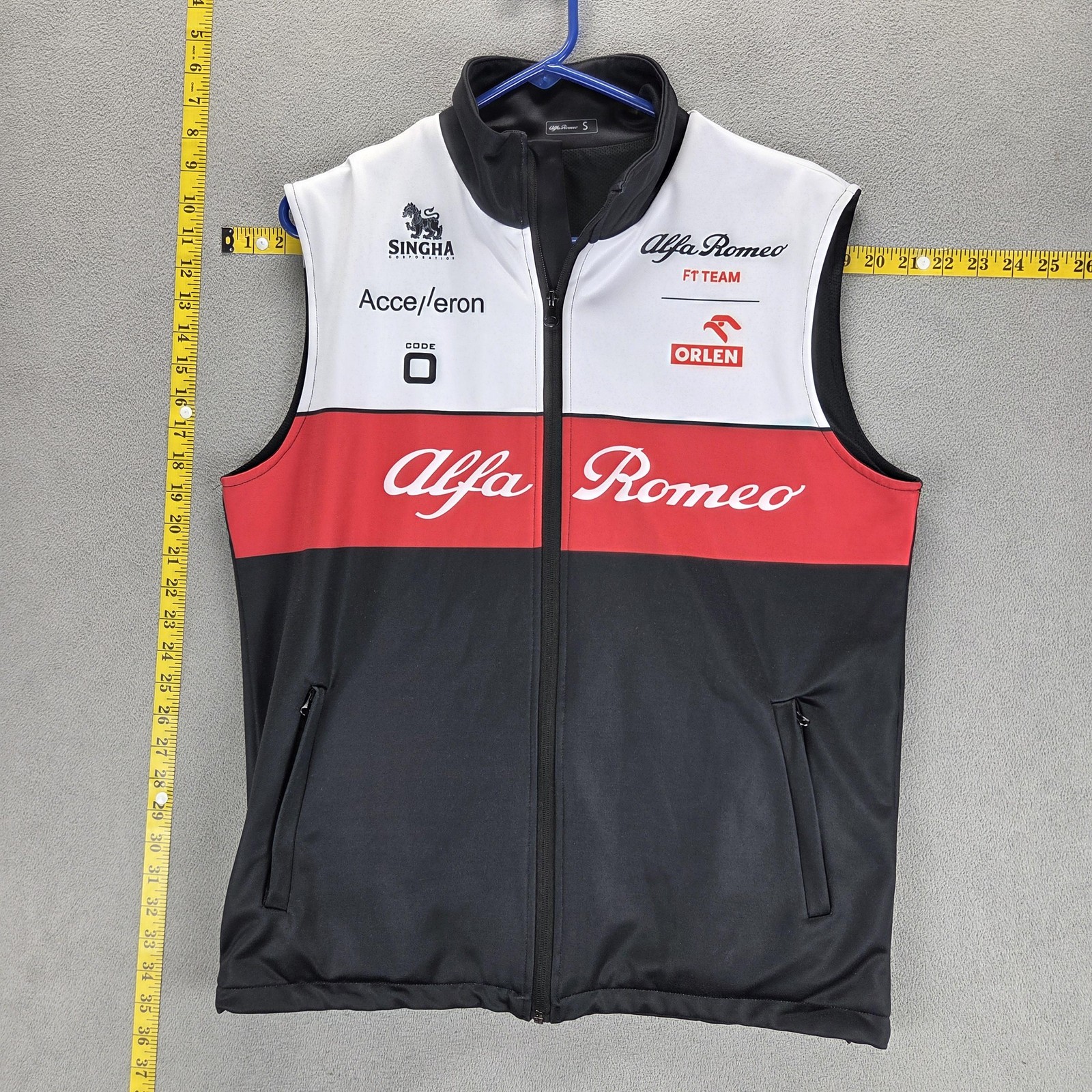 2022 Alfa Romeo F1 Team ORLEN Racing Vest Size S Singha Accelleron Code Zero