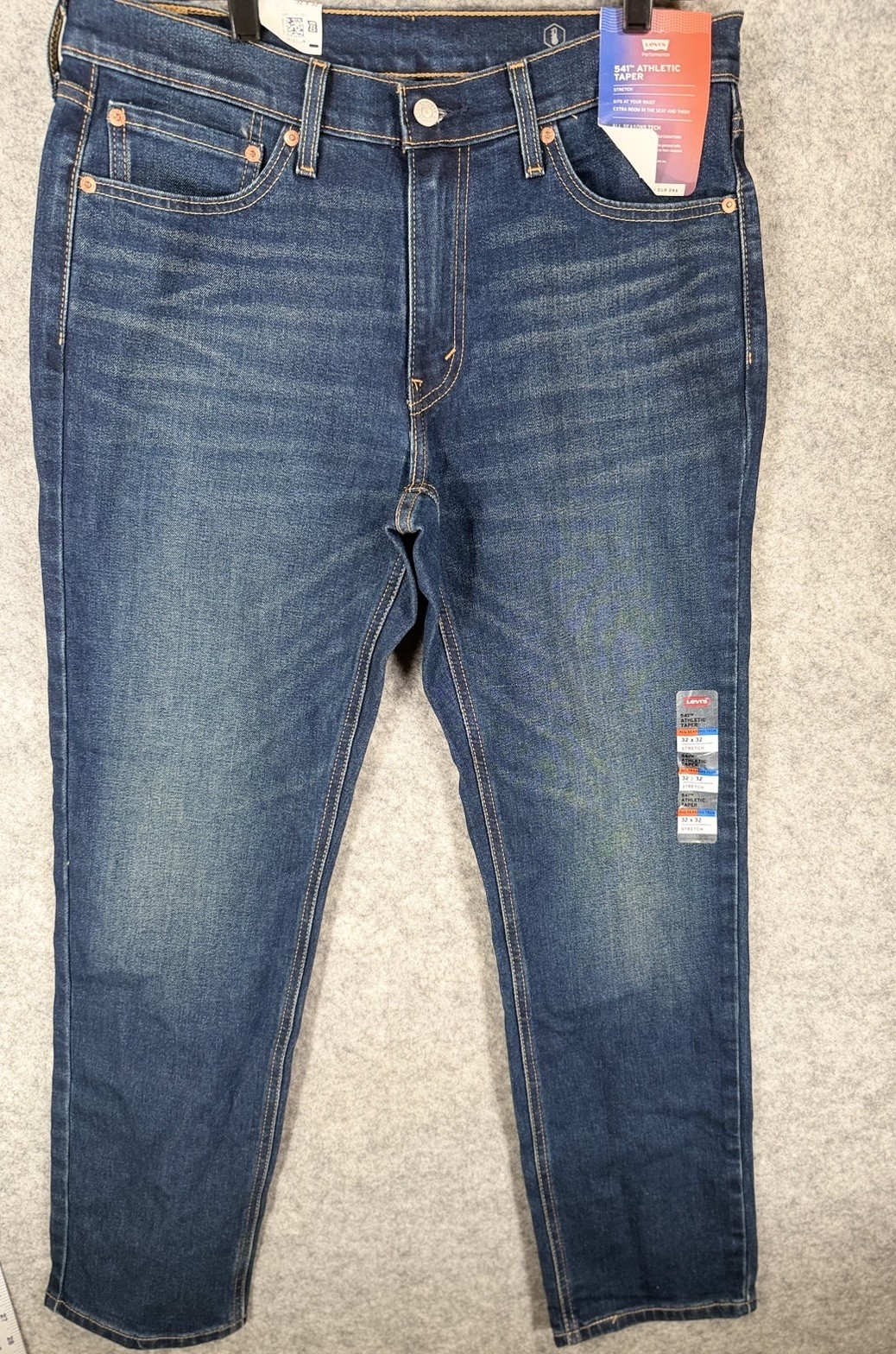 Levi’s Jeans Men’s 32x32 541 Original Fit Blue Straight Leg Denim Performance Levi’s Jeans Men’s 32x32 541 Original Fit Blue Straight Leg Denim Performance