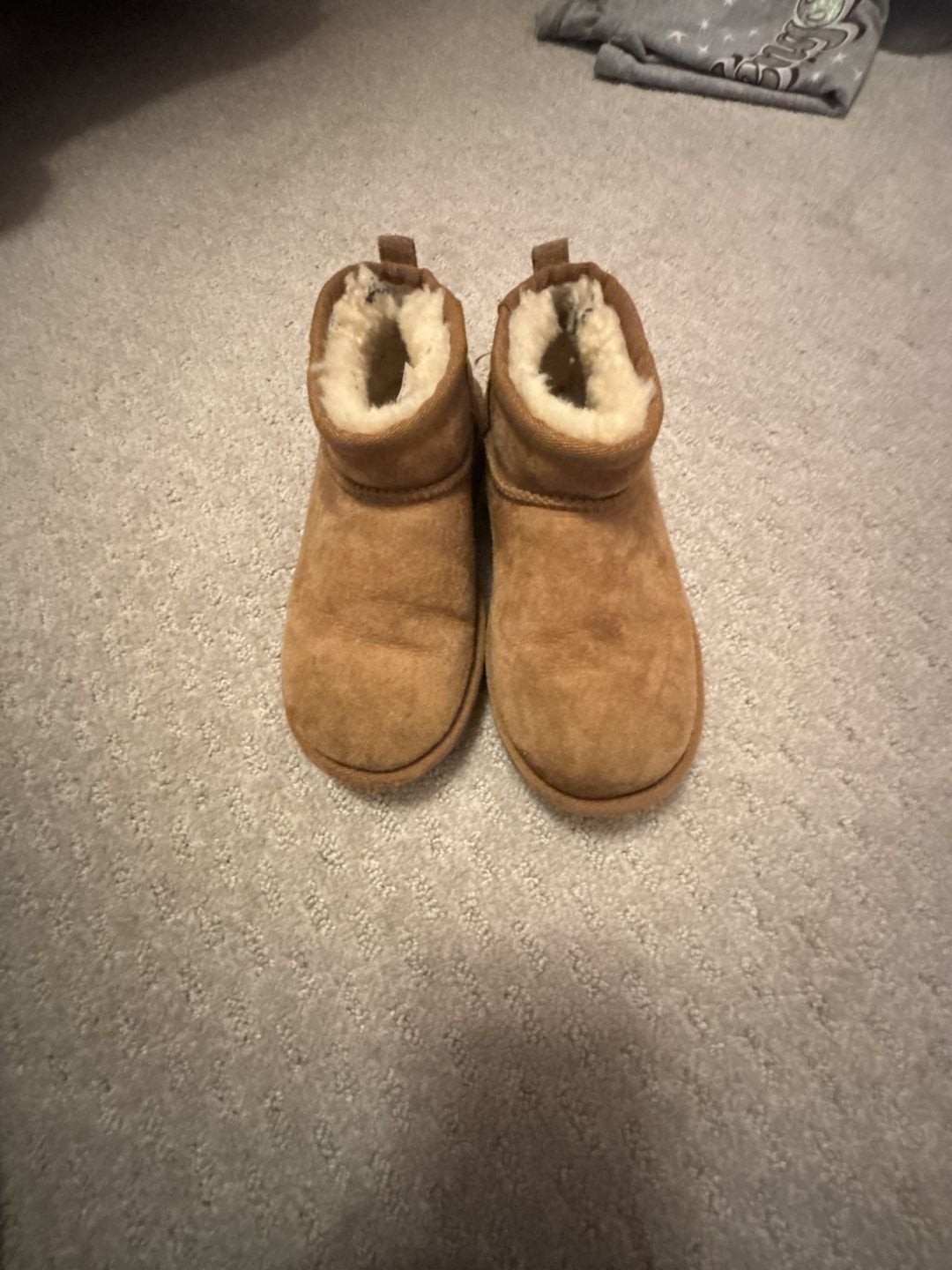 Ugg Classic Ultra Mini Chestnut Kids Boots Size 2 Ugg Classic Ultra Mini Chestnut Kids Boots Size 2