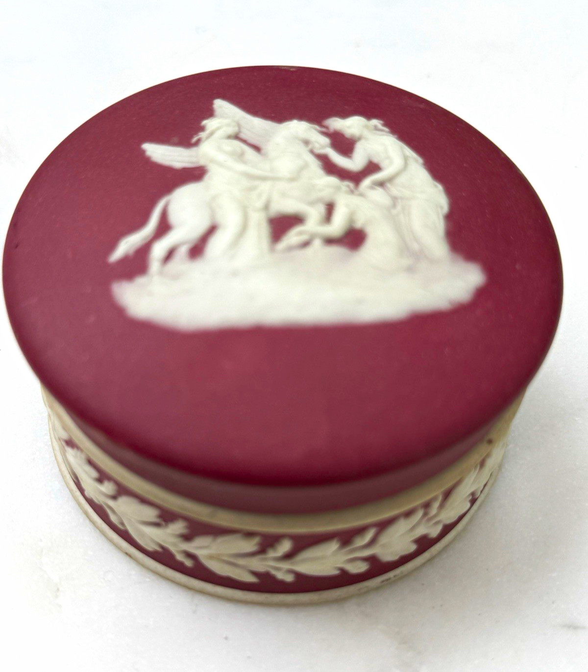 Antique crimson Wedgwood jasperware round covered pomade trinket dish Antique crimson Wedgwood jasperware round covered pomade trinket dish