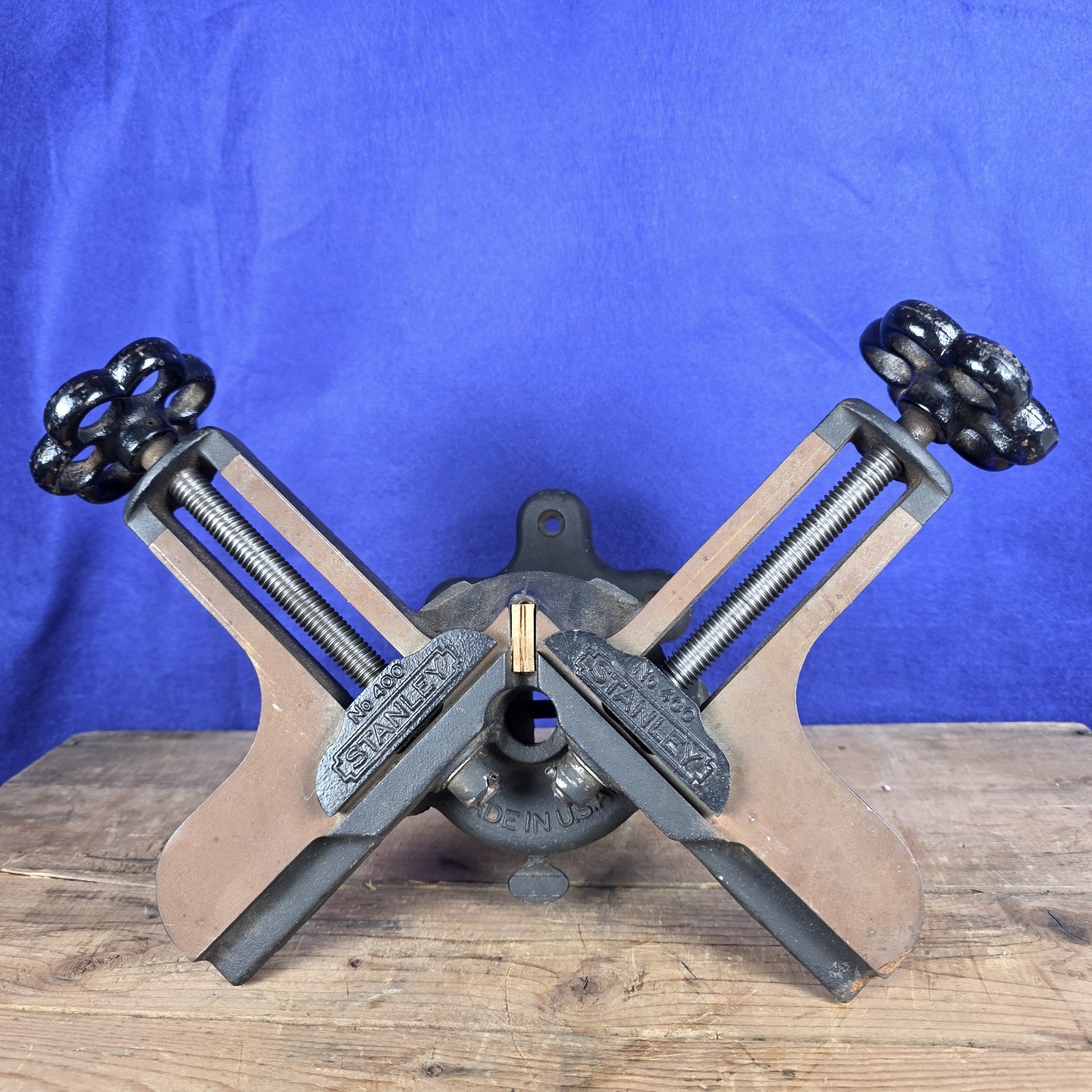 Vintage Stanley No. 400 Cast Iron Mitre Vice, Tilts, Rotates - Picture Framing