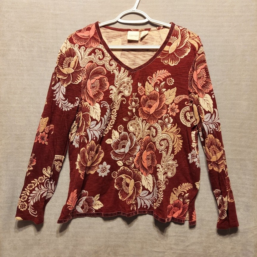 Zenergy by Chico\'s Womens Sz2 Maroon/White Floral V-Neck Pullover Shirt