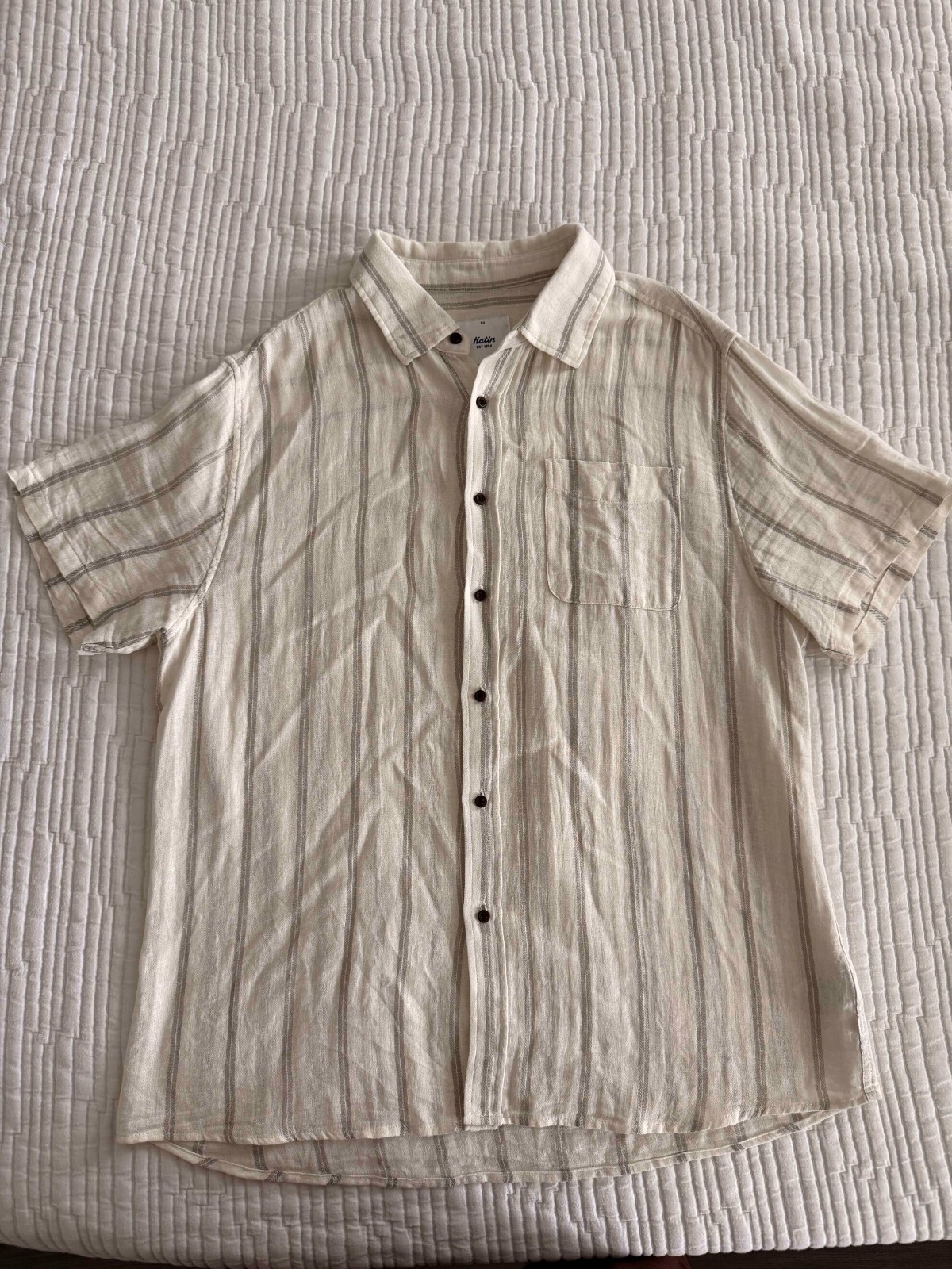 Katin Men\'s Collared Button Up Shirt Blue/Cream Striped Size L Cotton/Linen Katin Men\'s Collared Button Up Shirt Blue/Cream Striped Size L Cotton/Linen