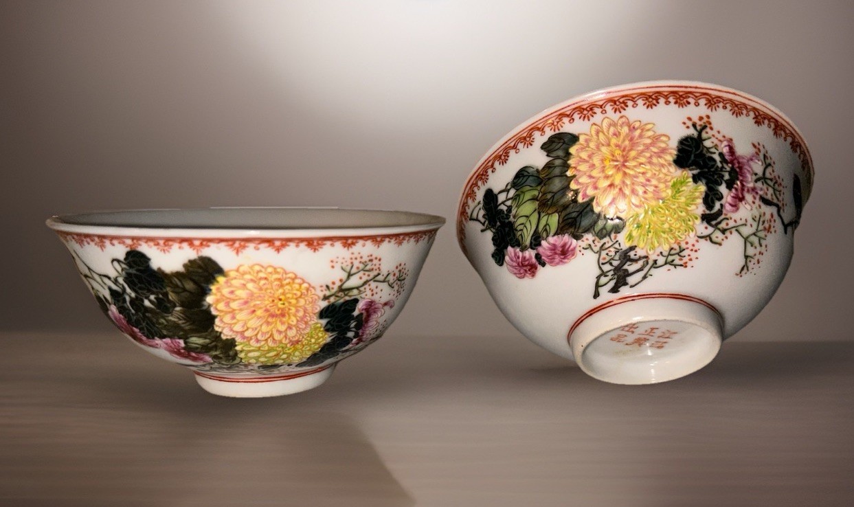 Antique Pair Late Qing/Early Republic Chinese Hand Enameled Porcelain Rice Bowls