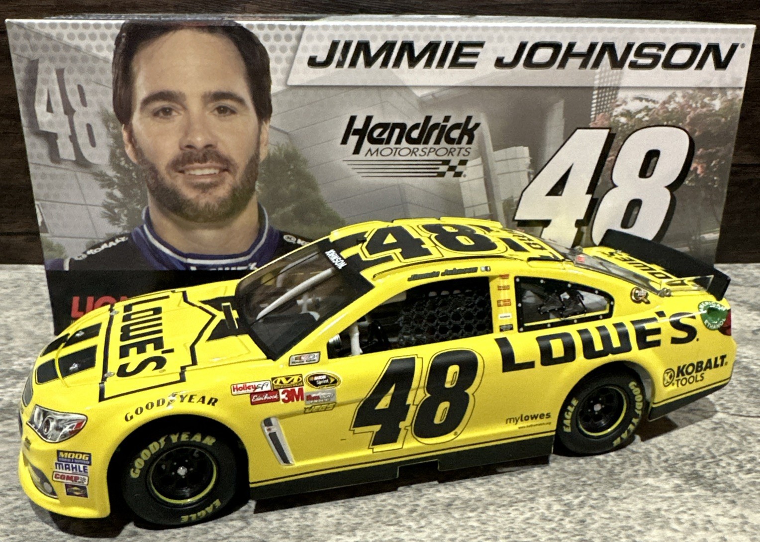 2013 Jimmie Johnson #48 Lowe’s Daytona Yellow 1/24 Action Nascar Diecast