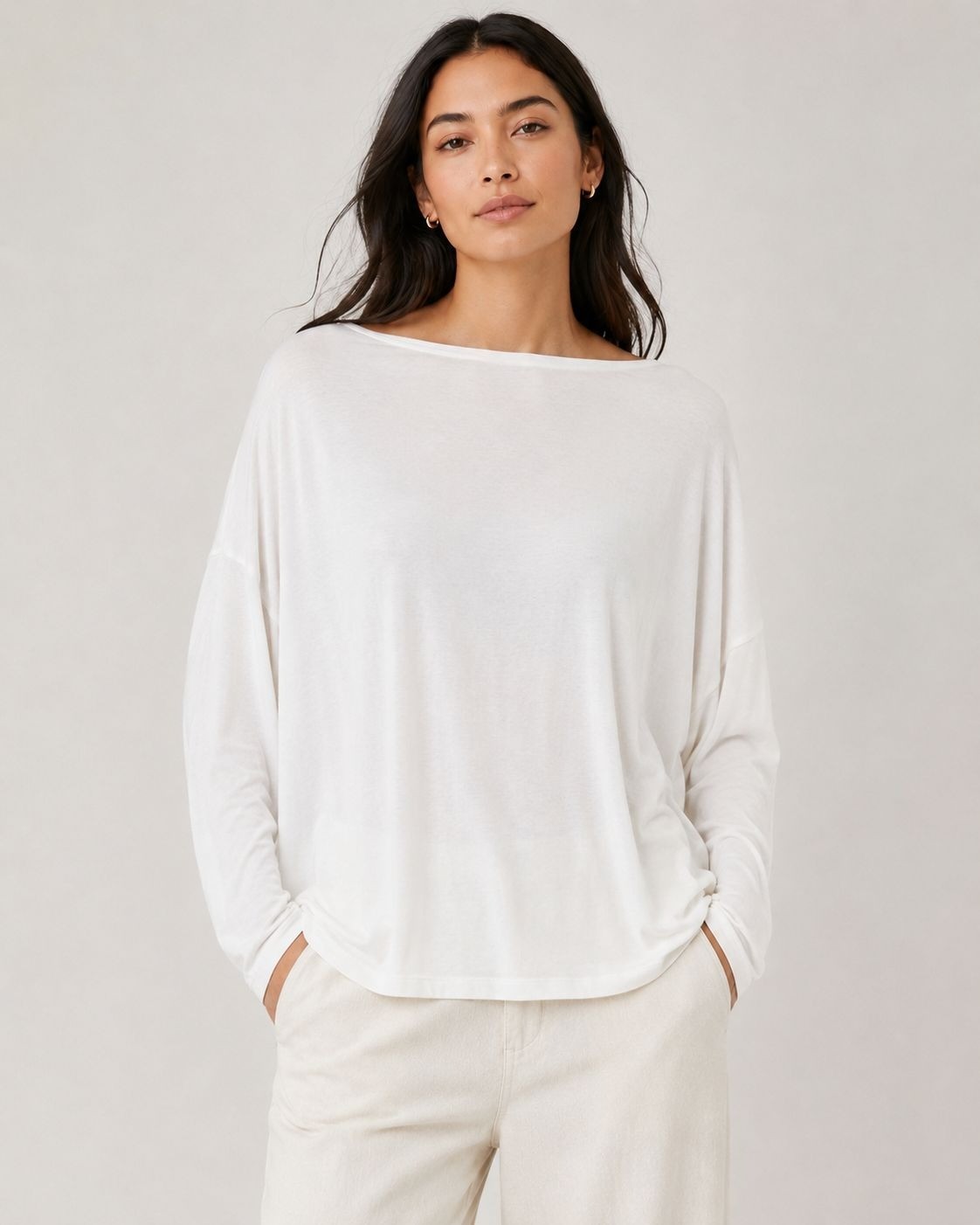 Theory Womens White Boat Neck Top size Medium New Minimalist Capsule Neutral Theory Womens White Boat Neck Top size Medium New Minimalist Capsule Neutral