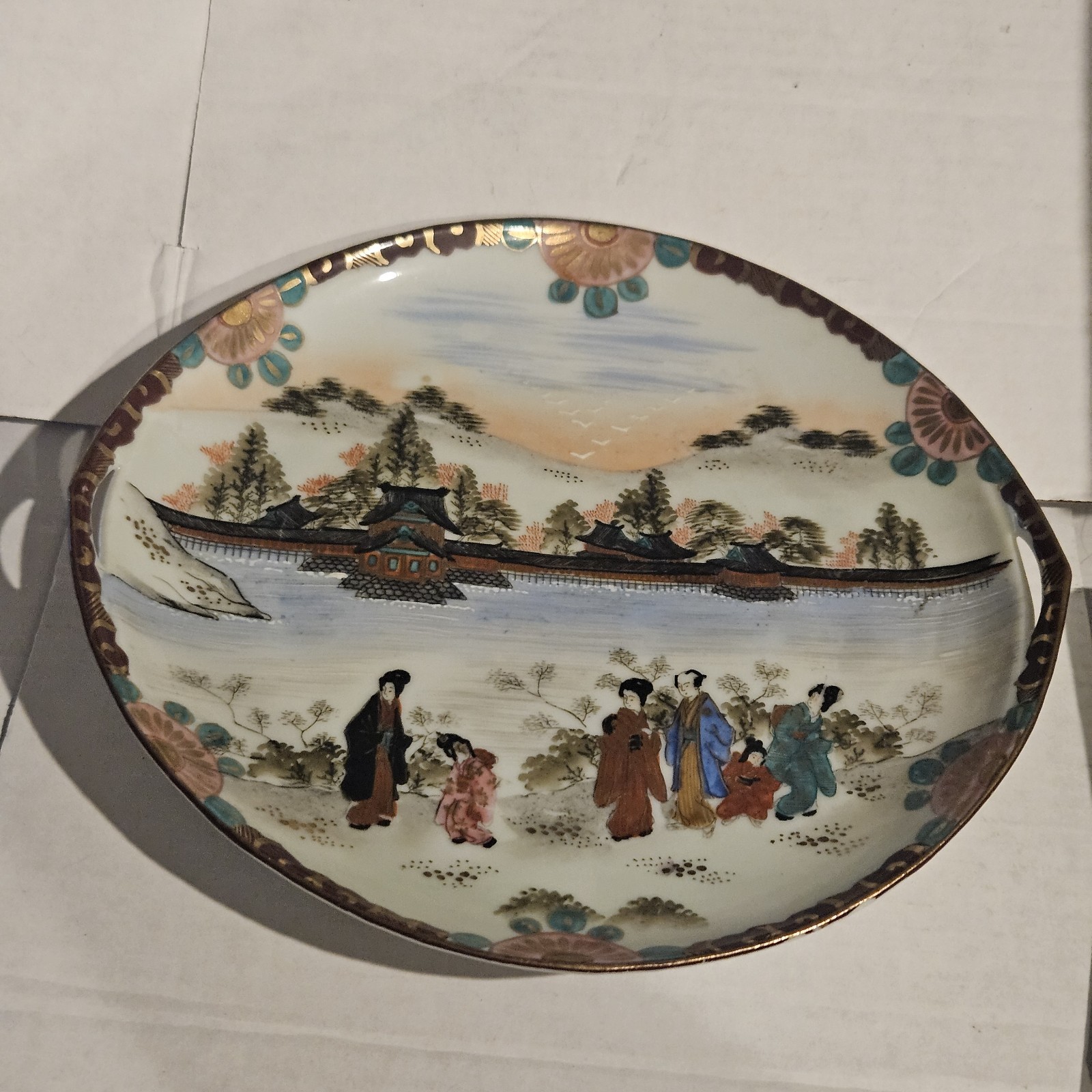 Vintage Japanese Satsuma Style Plate Vintage Japanese Satsuma Style Plate
