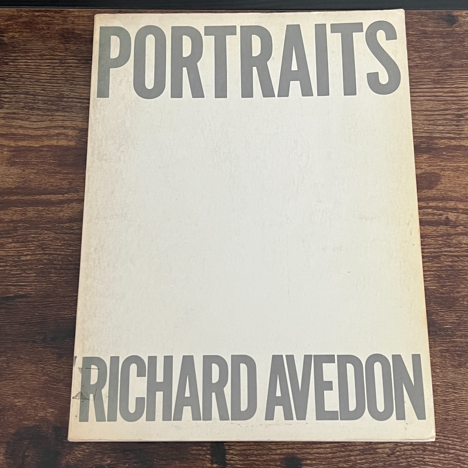 Portraits  Richard Avedon 1976 First Edition HCDJ Photography Art DS8