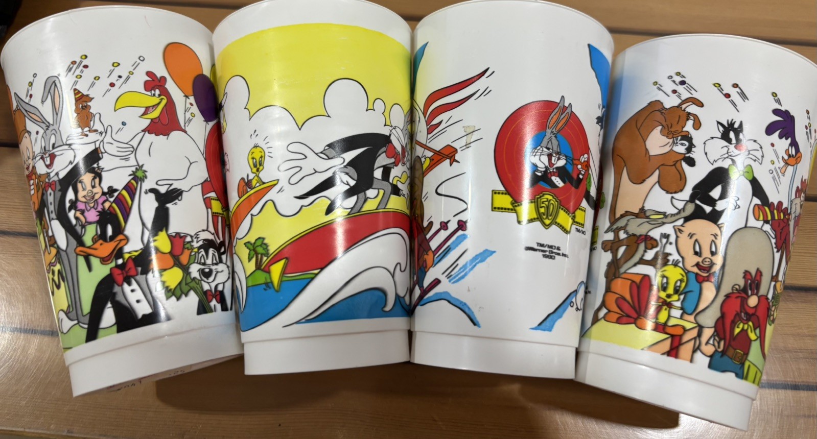 Looney Tunes 1990s Drinking Cups Set of 4 Plastic Party Cups Rare Vintage Looney Tunes 1990s Drinking Cups Set of 4 Plastic Party Cups Rare Vintage
