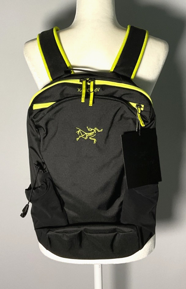 Arc\'teryx Mantis 16 Black Backpack NWT