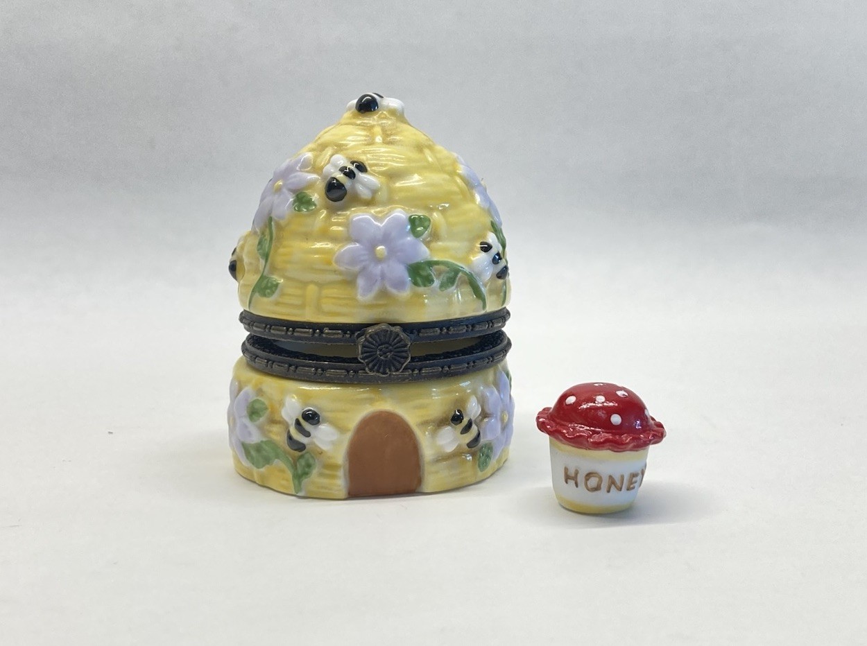 National Home Gardening Club Porcelain Trinket Box Beehive With Trinket PHB