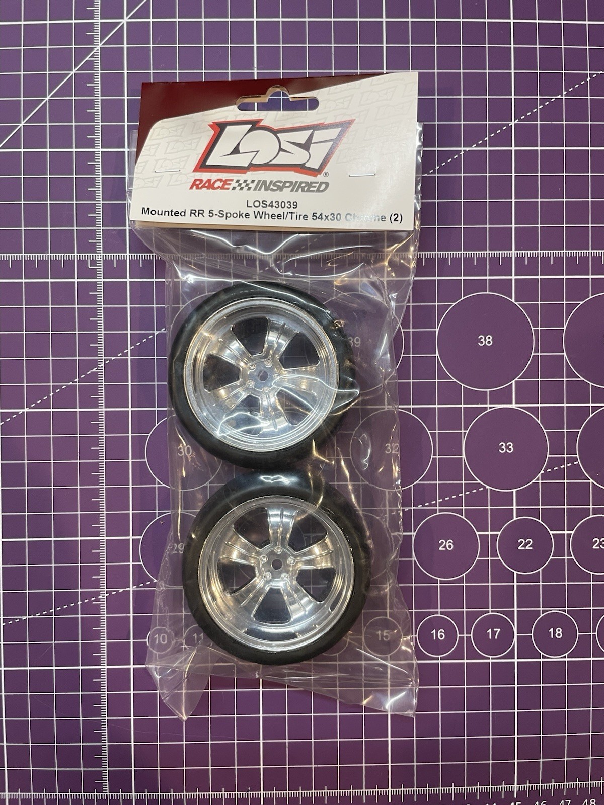 NEW LOSI 1/10 MOUNTED RR 5-SPOKE WHEEL TIRE 54x30mm CHROME (2 WHEELS) LOS43039