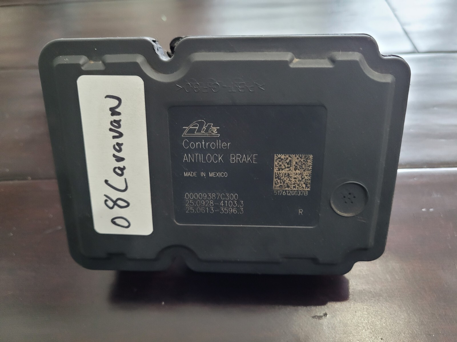 USED 2008 Dodge Caravan/Chrysler T&C ABS Module ONLY (00009387C300)