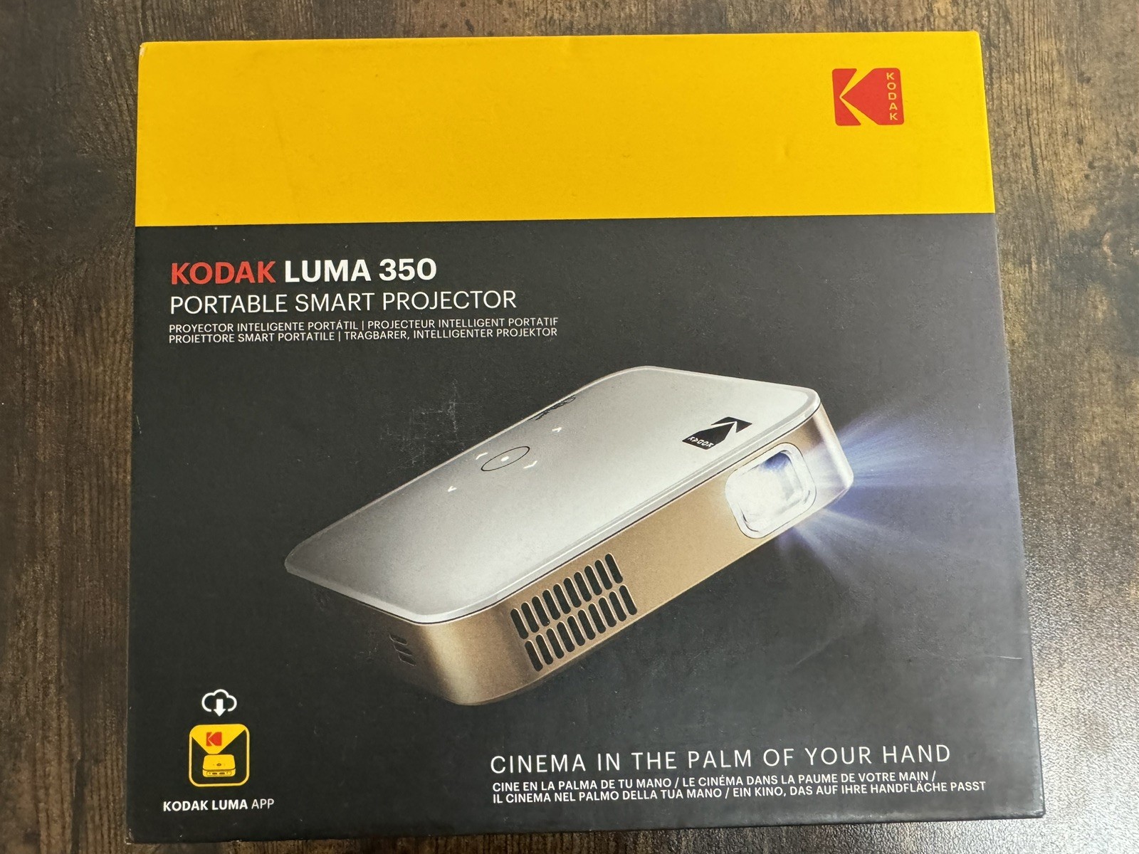 Kodak RODPJS350 Luma 350 Portable Smart Projector - White