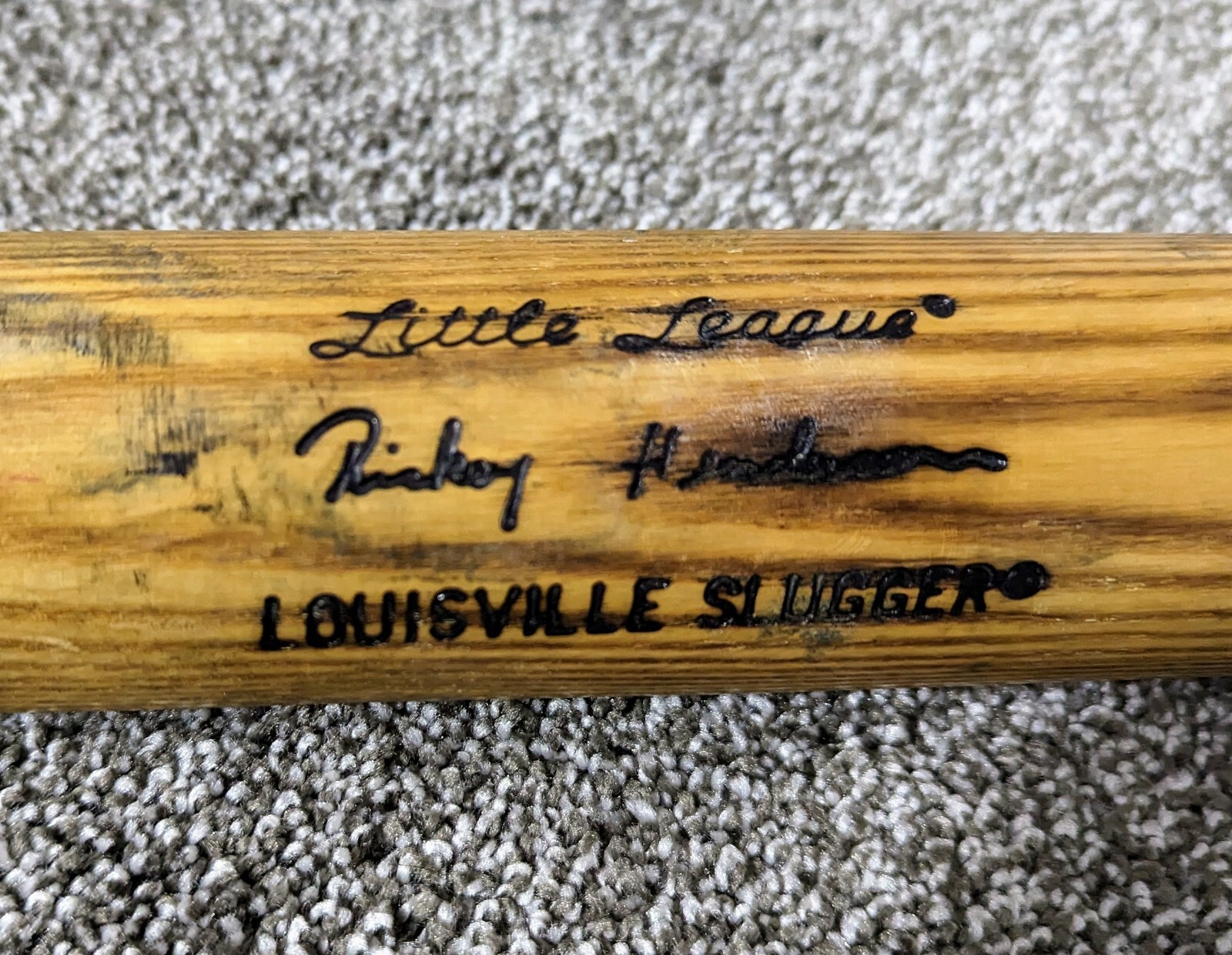 VINTAGE Replica 1980s Bat 28.5-in LOUISVILLE SLUGGER 125LLFT #9 Rickey HENDERSON