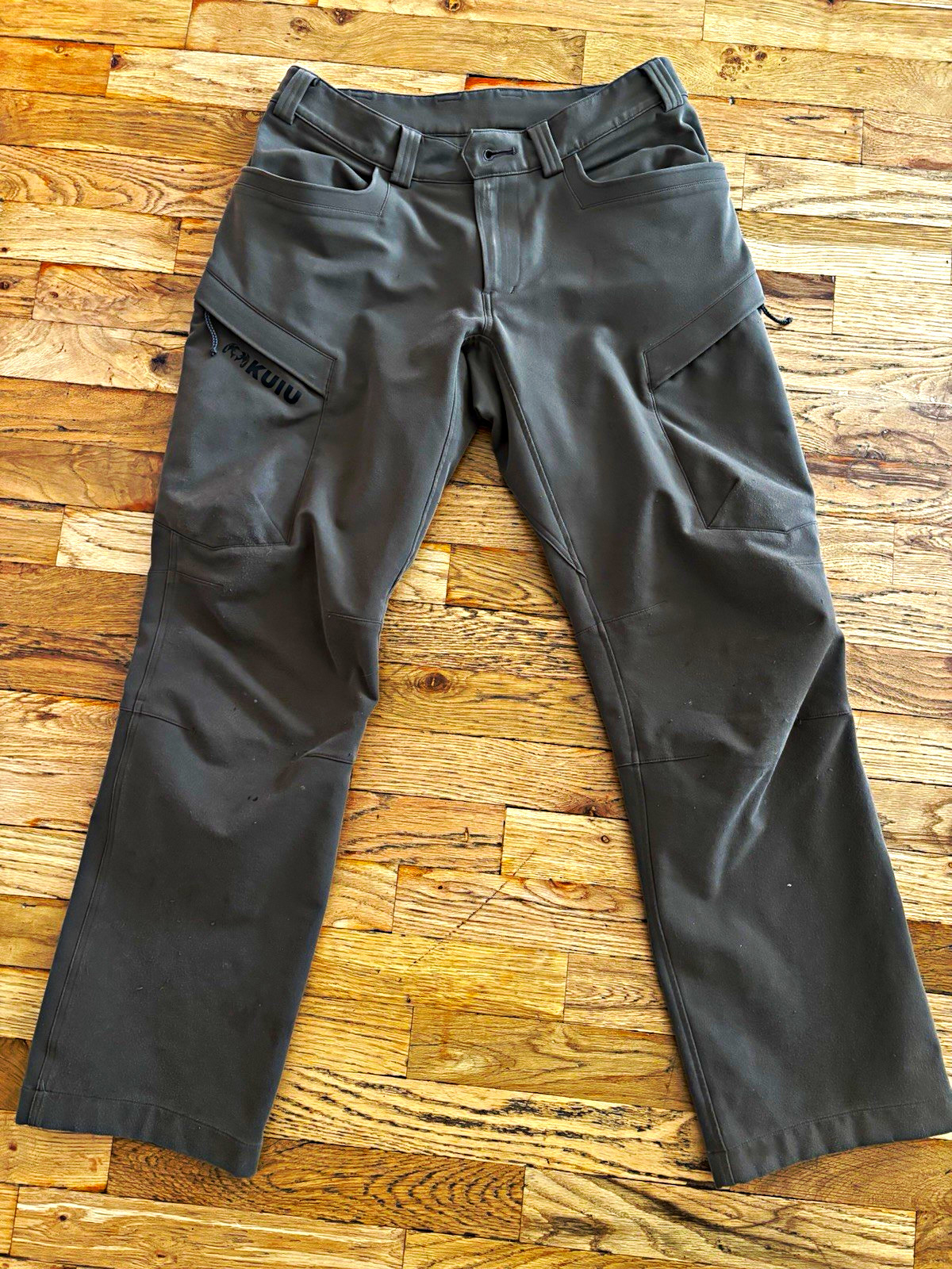 KUIU Attack Men’s Pants 32S Brown Solid Polyester  Hunting Pants