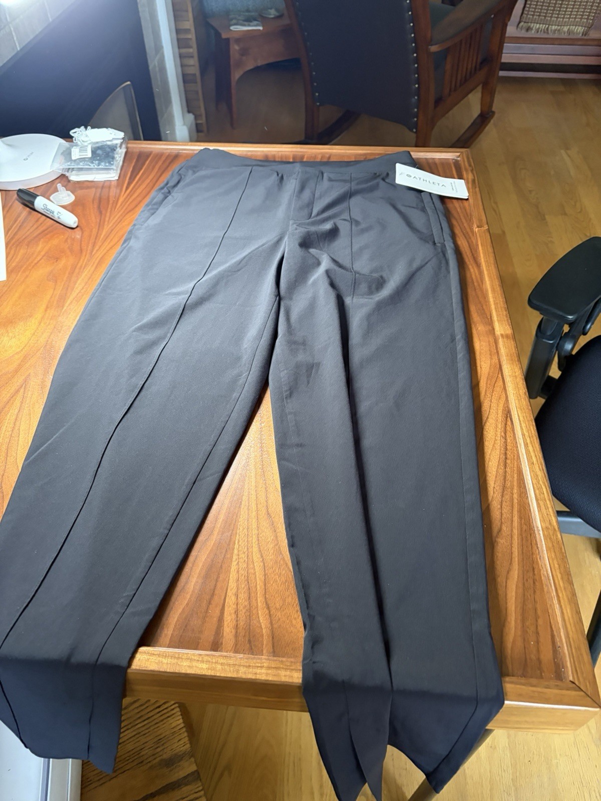 Athleta Women\'s Pants Brand New Size 6 Athleta Women\'s Pants Brand New Size 6